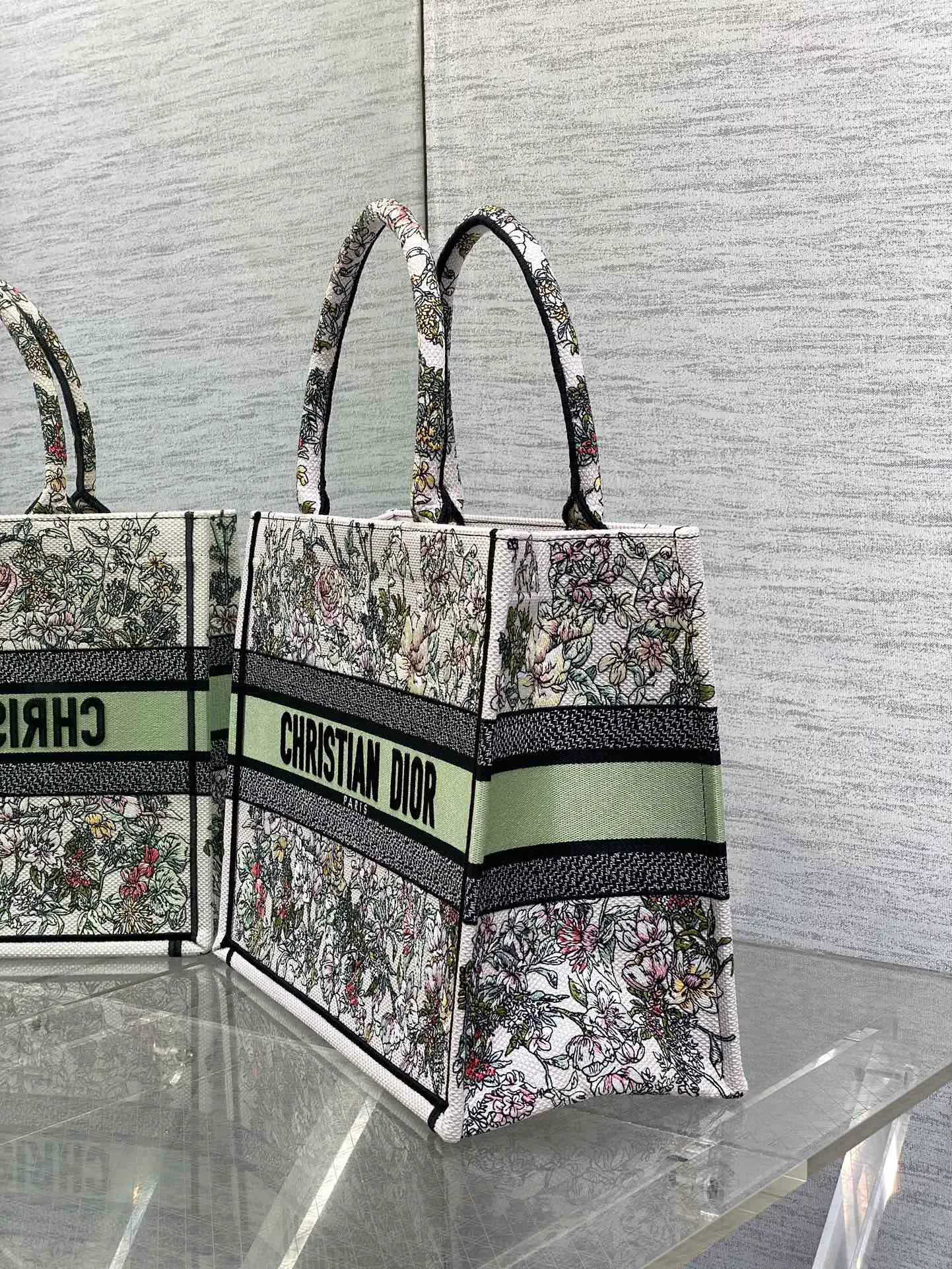 Классические Сумки Женские Christian Dior 11224048