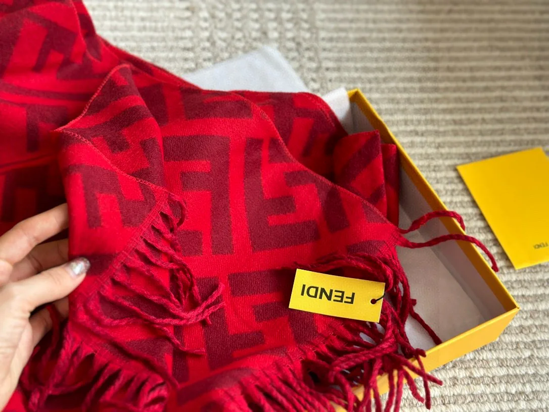 Шарфы Fendi 5728374