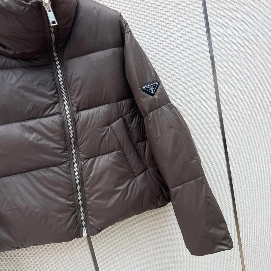 Куртки И Пуховики Женские Prada 18438381