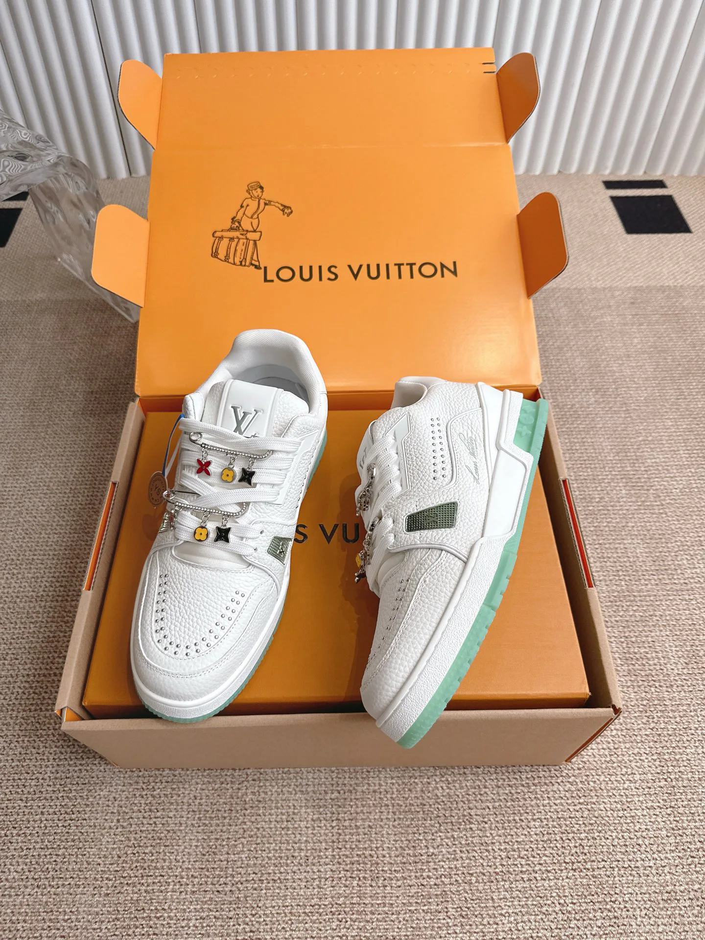 Кроссовки Женские Louis Vuitton 4726898
