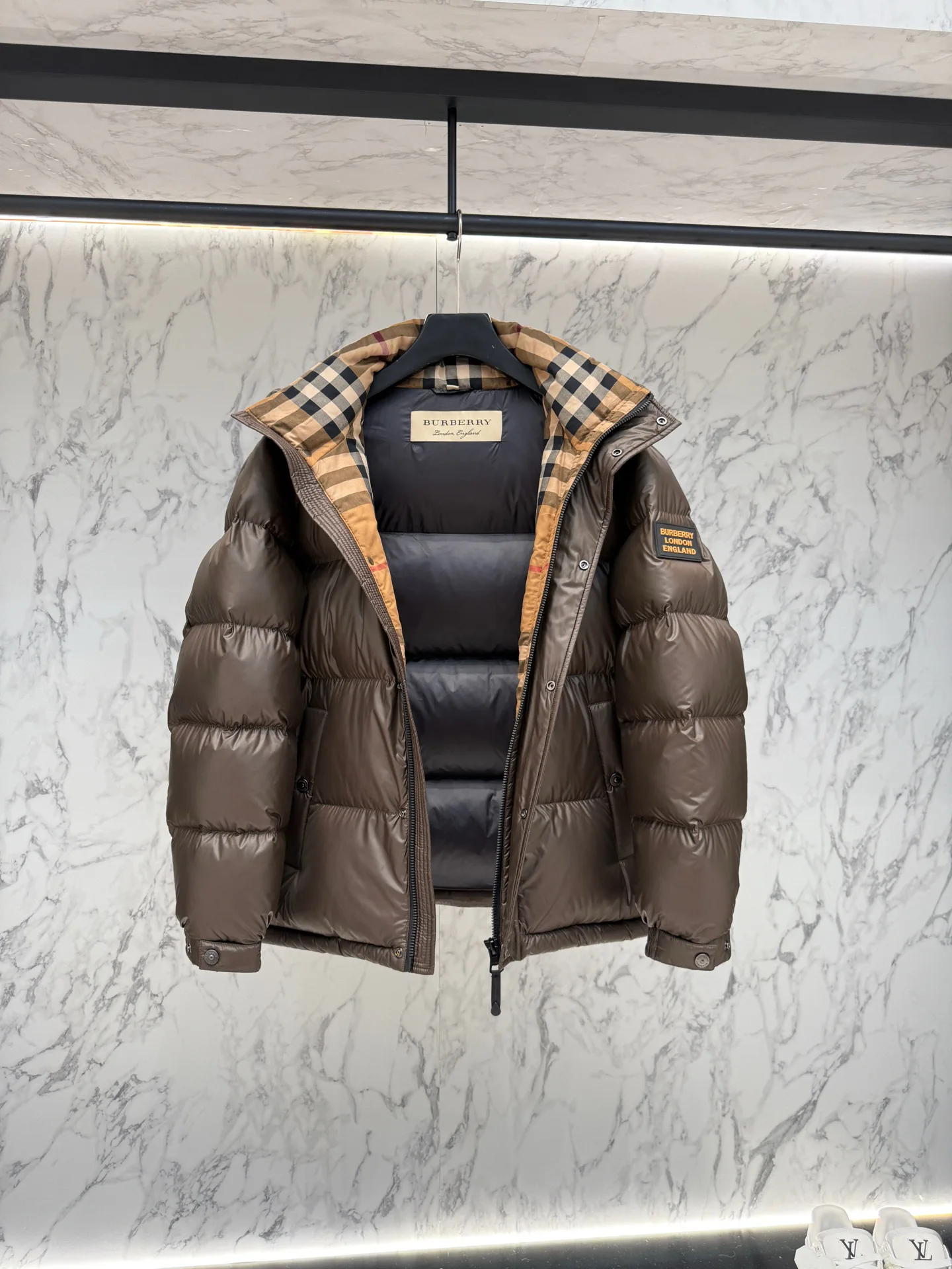 Куртки И Пуховики Женские Burberry 18537394