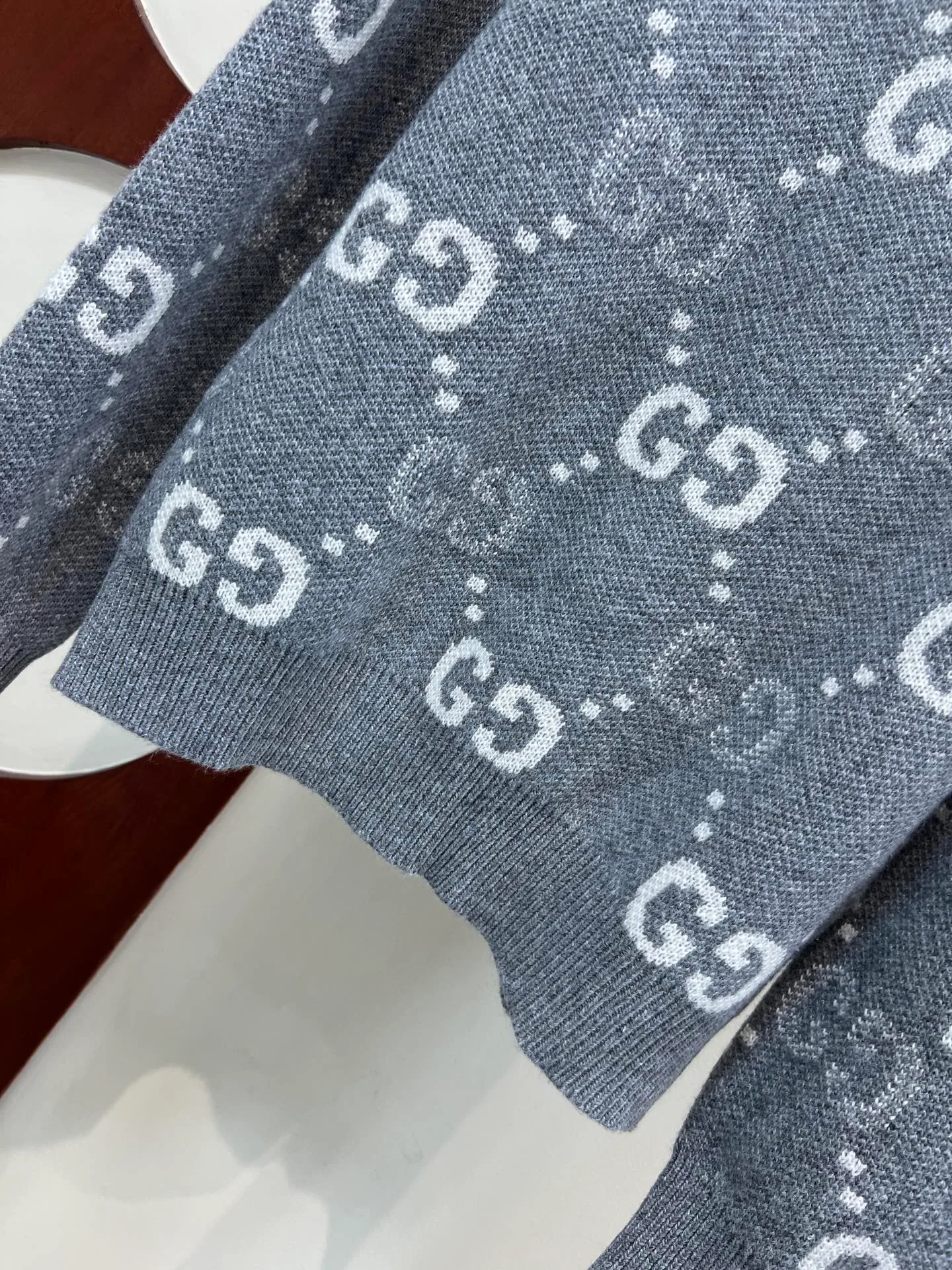 Джемперы И Свитеры Женские Gucci 17651839