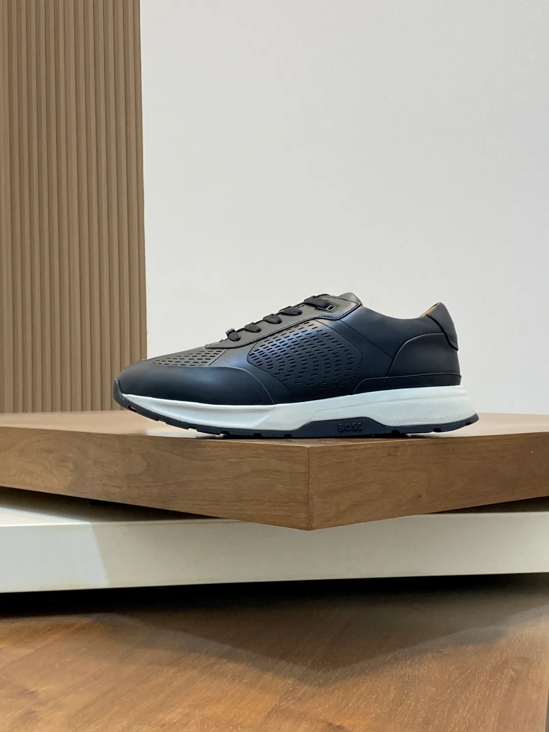 Кроссовки Мужские Hugo Boss 338043