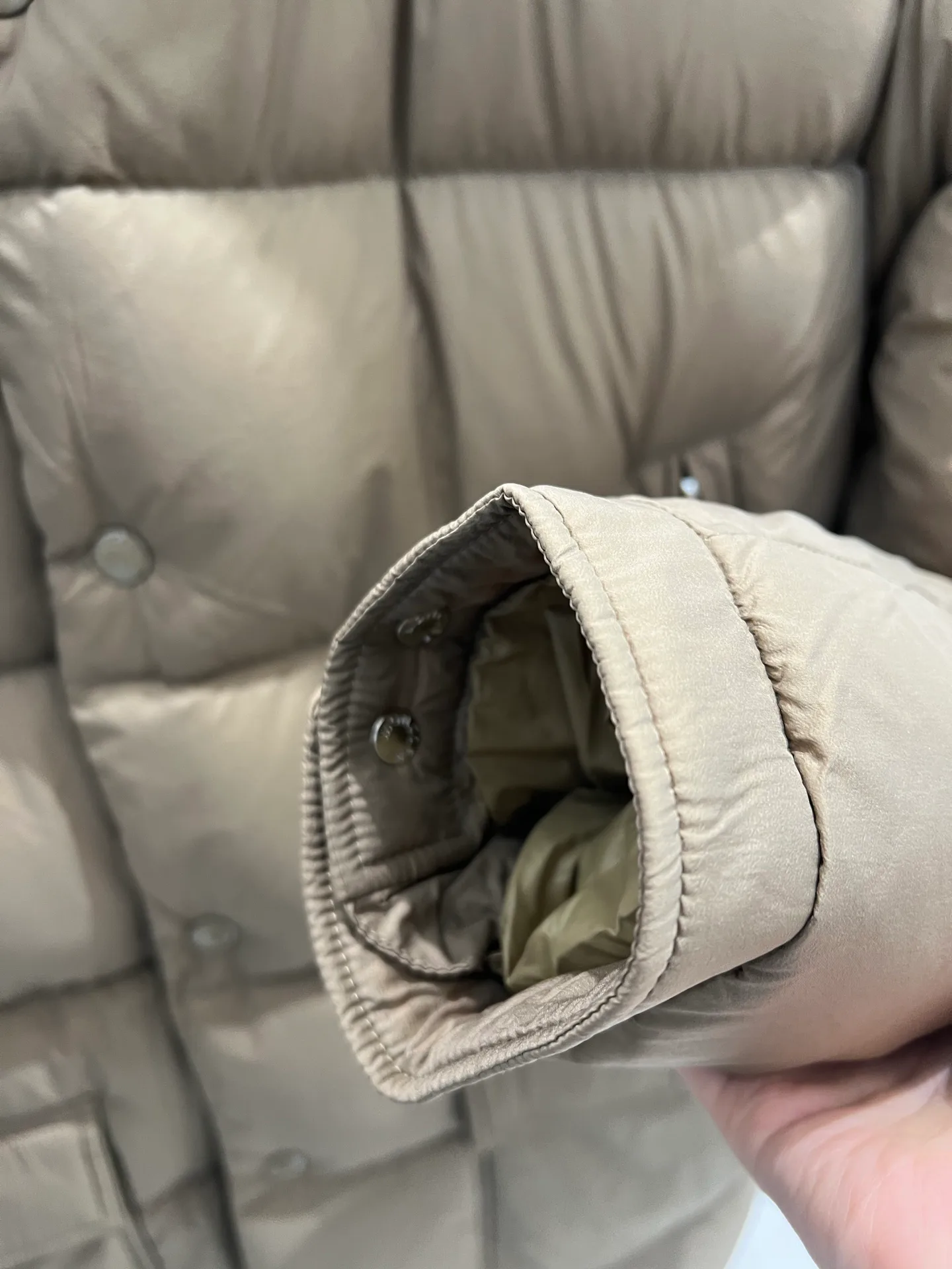 Куртки И Пуховики Женские Moncler 18723400