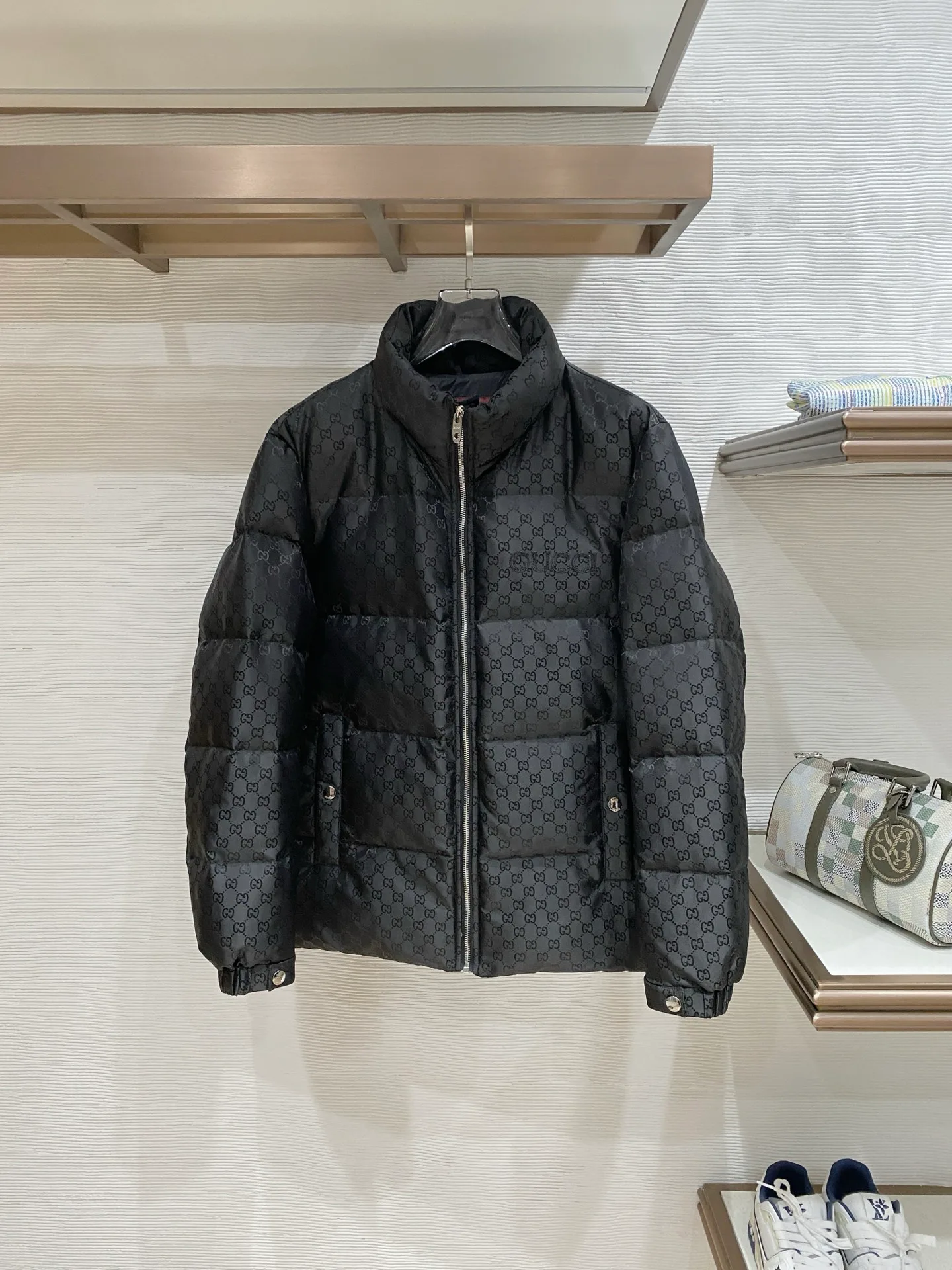 Куртки И Пуховики Мужские Gucci 1825972