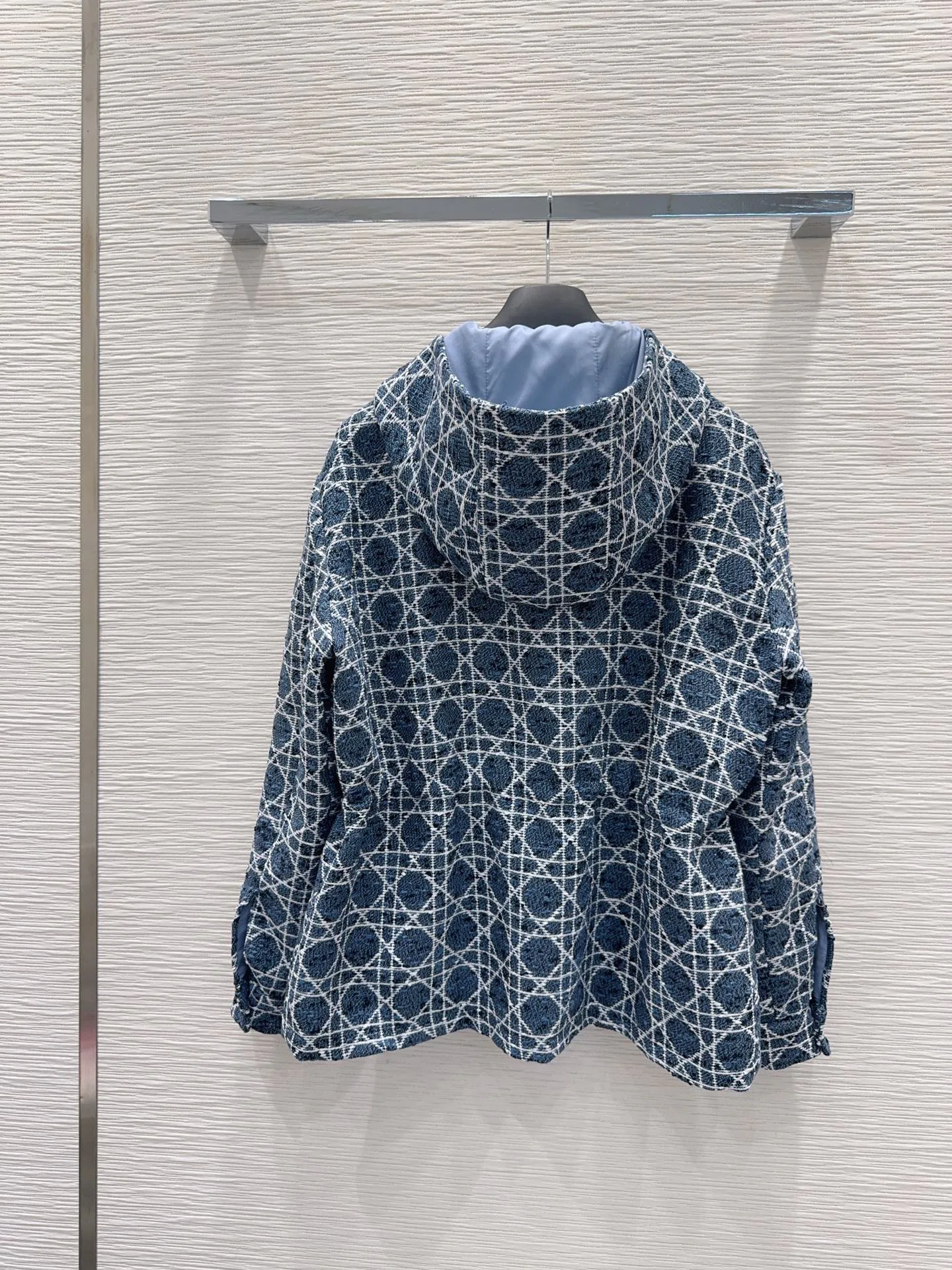 Куртки И Пуховики Женские Christian Dior 18757590
