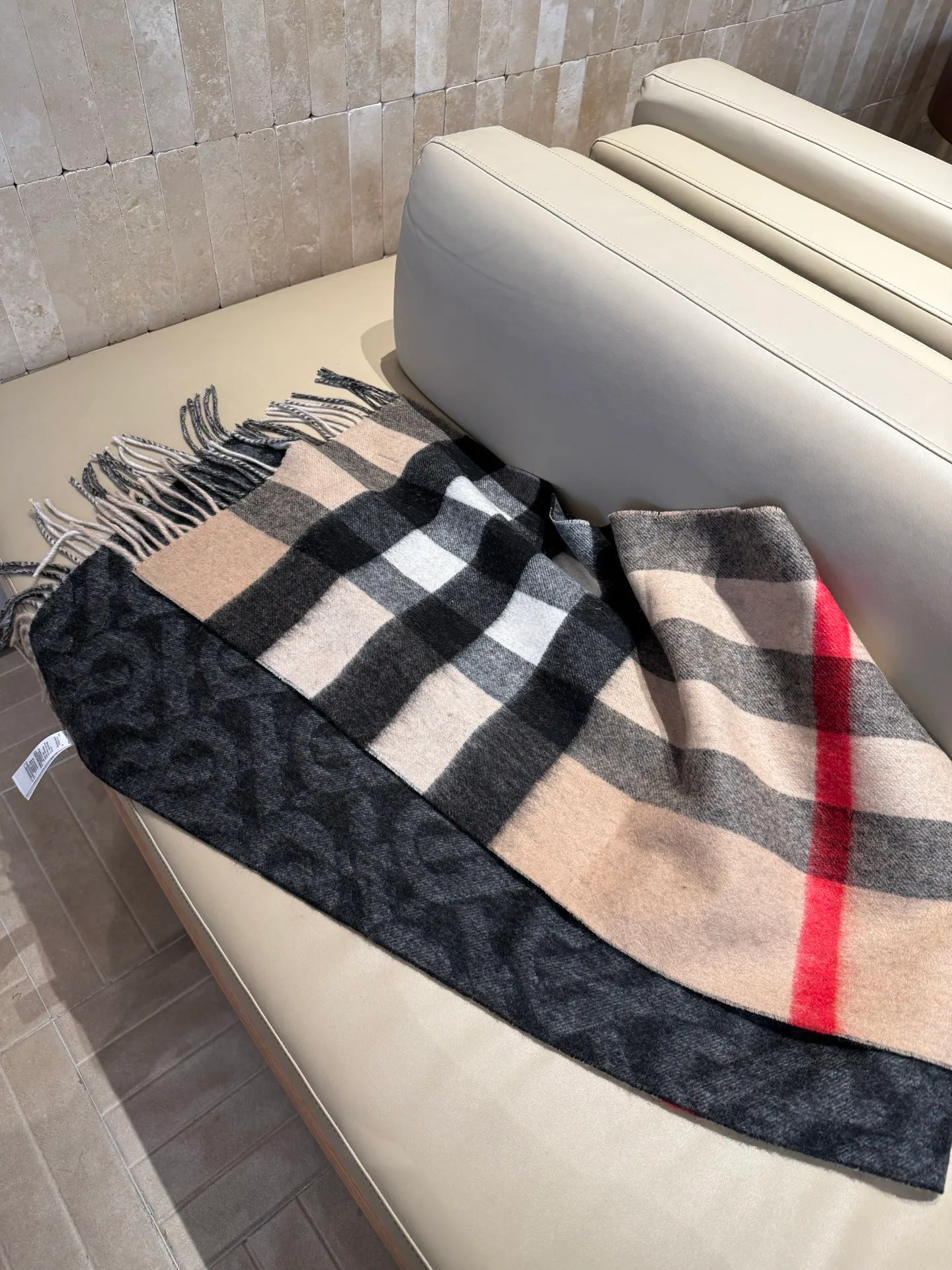 Шарфы Burberry 18002693