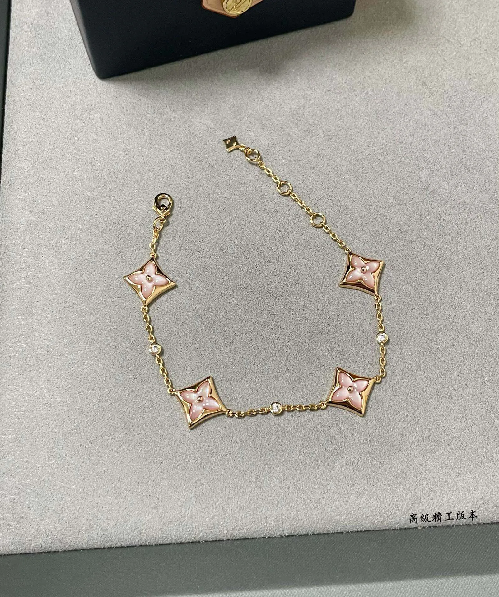 Бижутерия Louis Vuitton 11474359