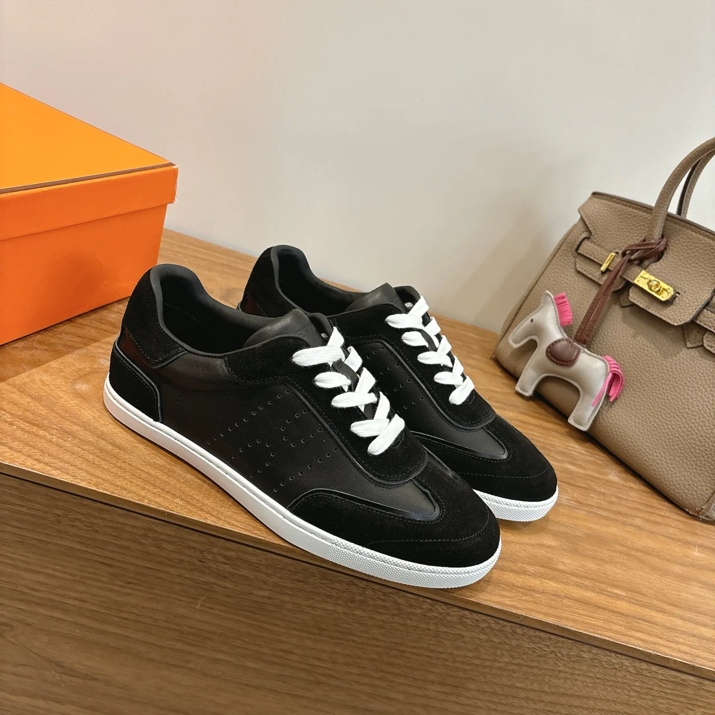 Кроссовки Женские Hermes 20116777