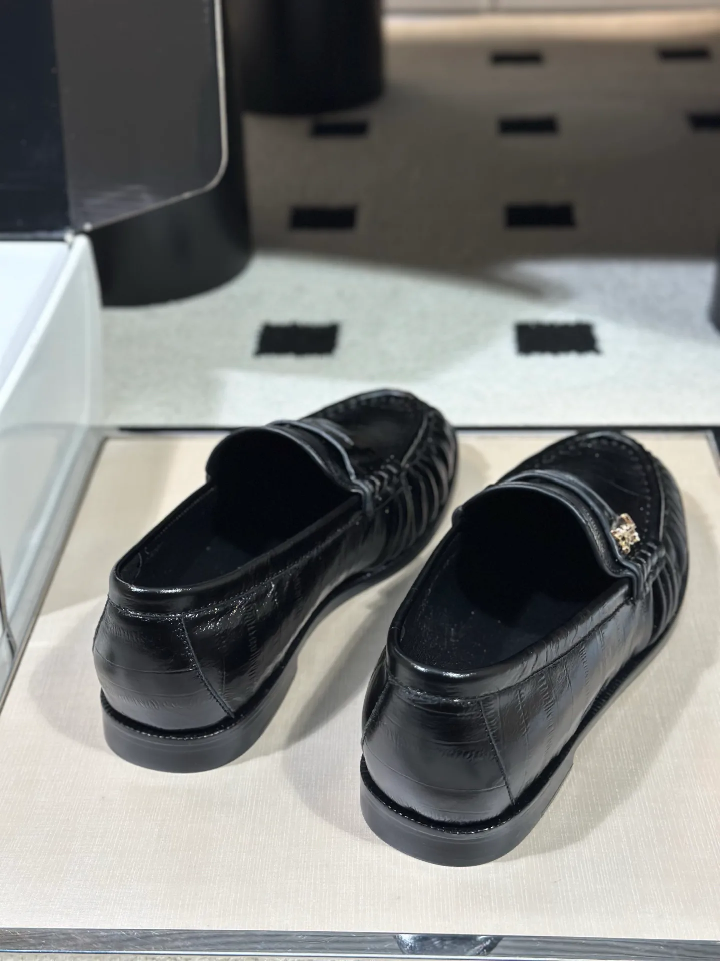 Лоферы И Мокасины Женские Saint Laurent 18041767