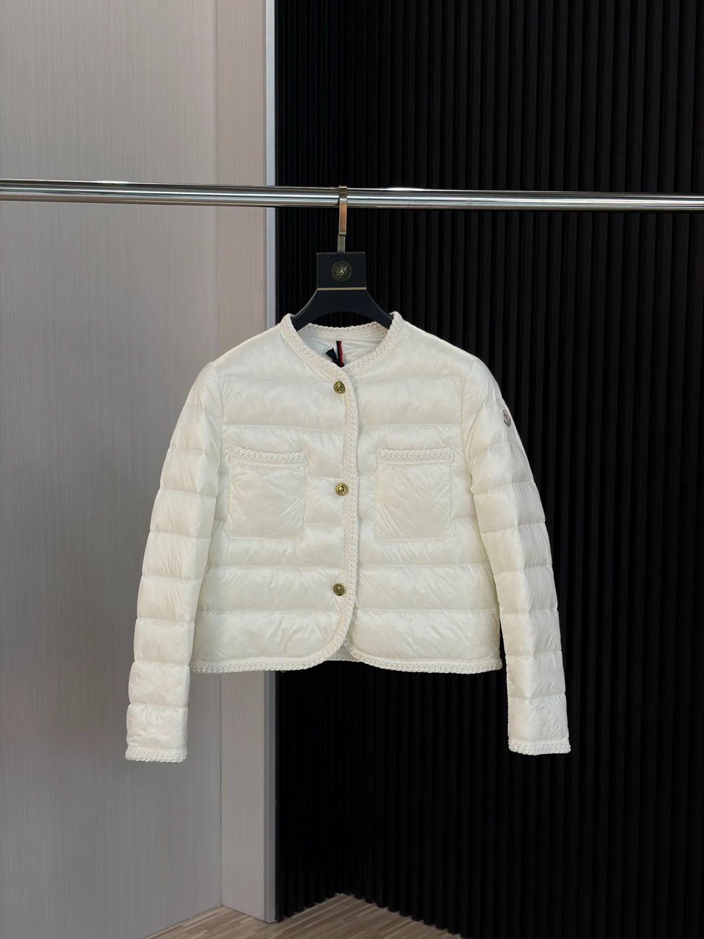 Куртки И Пуховики Женские Moncler 18600028