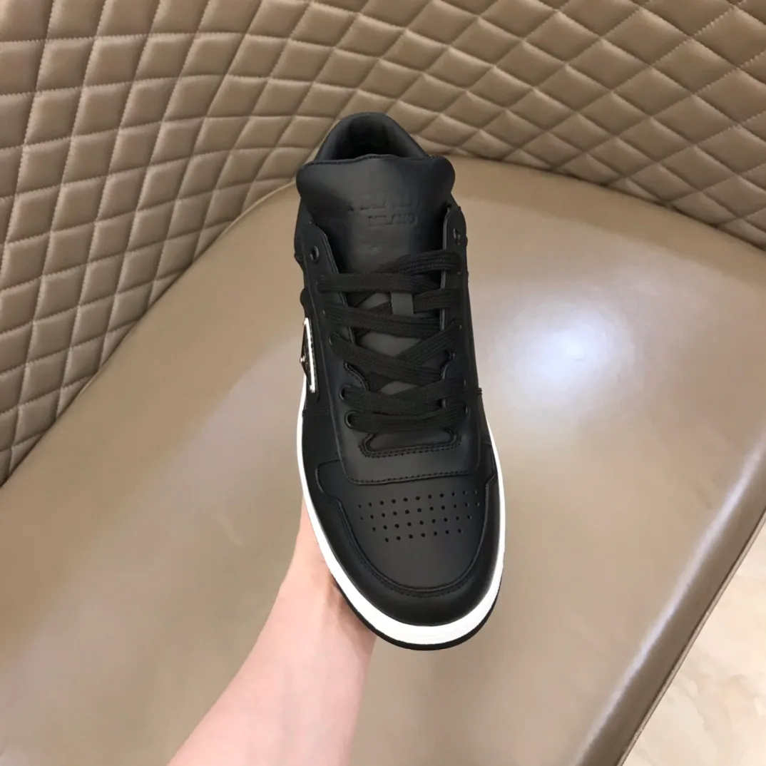 Кроссовки Мужские Prada 2492373