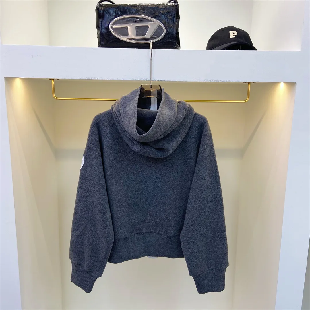 Куртки И Пуховики Женские Canada Goose 335516