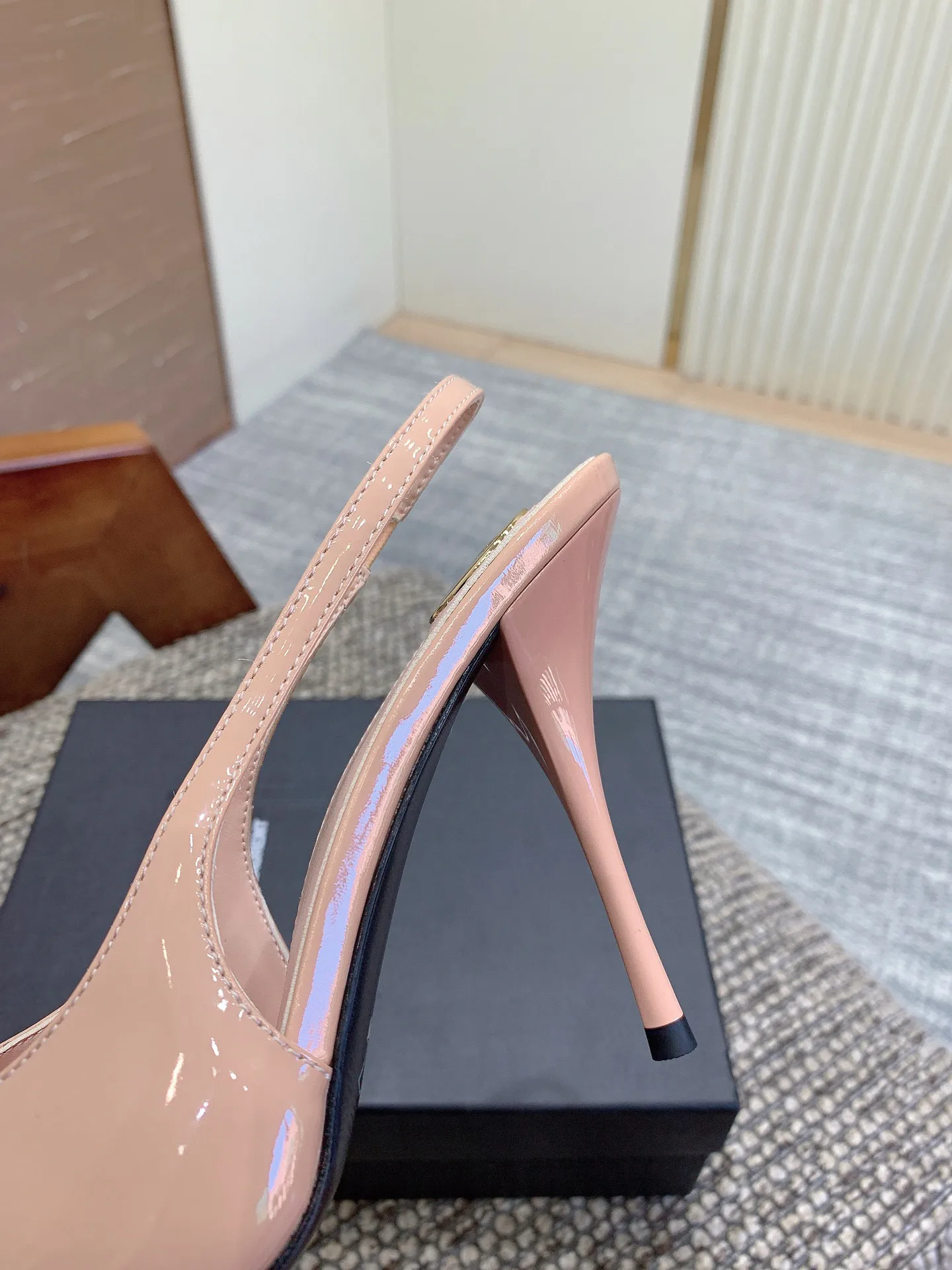 Туфли Женские Saint Laurent 689784