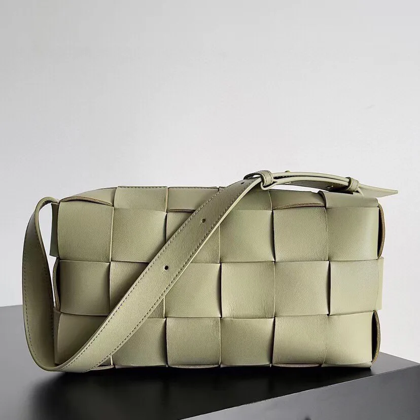 Сумки На Ремне Женские Bottega Veneta 11922462