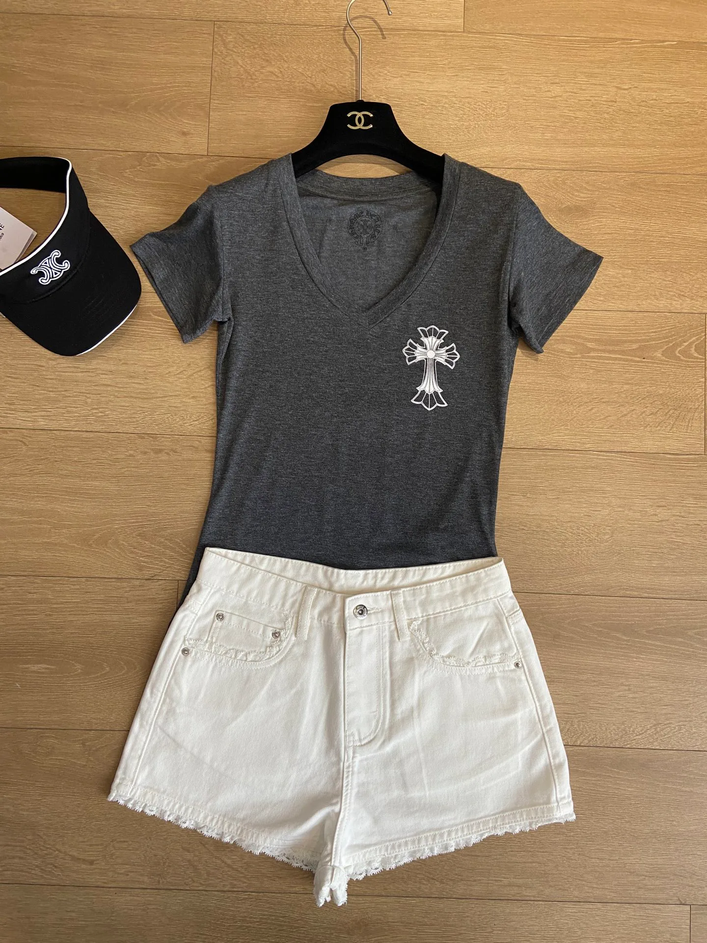 Футболки Женские Chrome Hearts 17160001