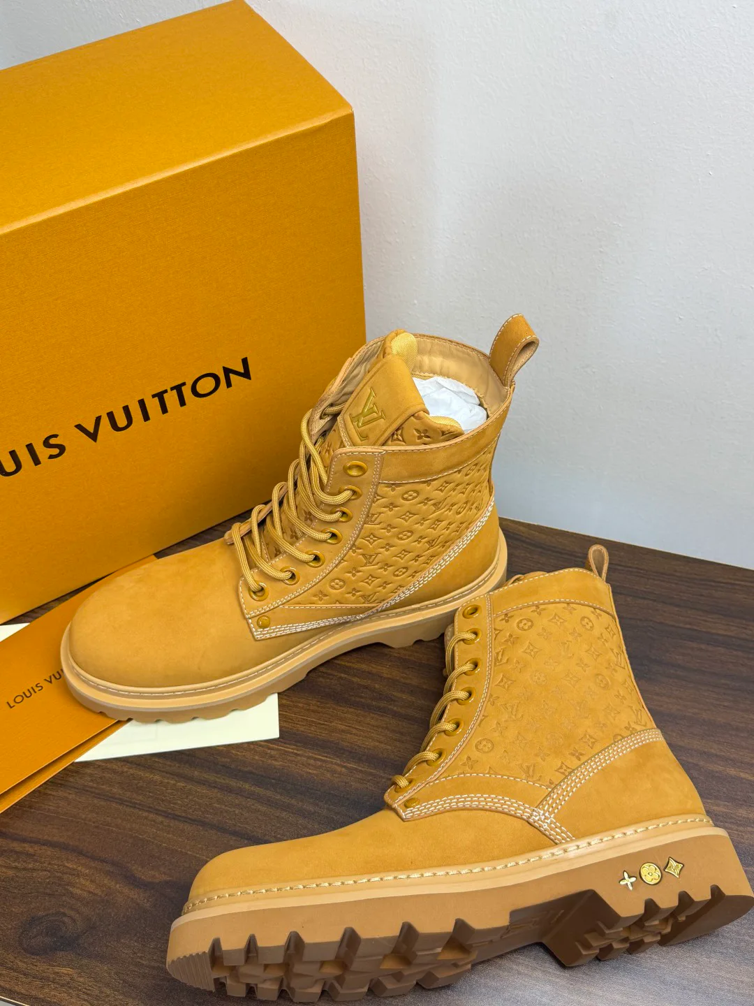 Ботинки Мужские Louis Vuitton 19110498
