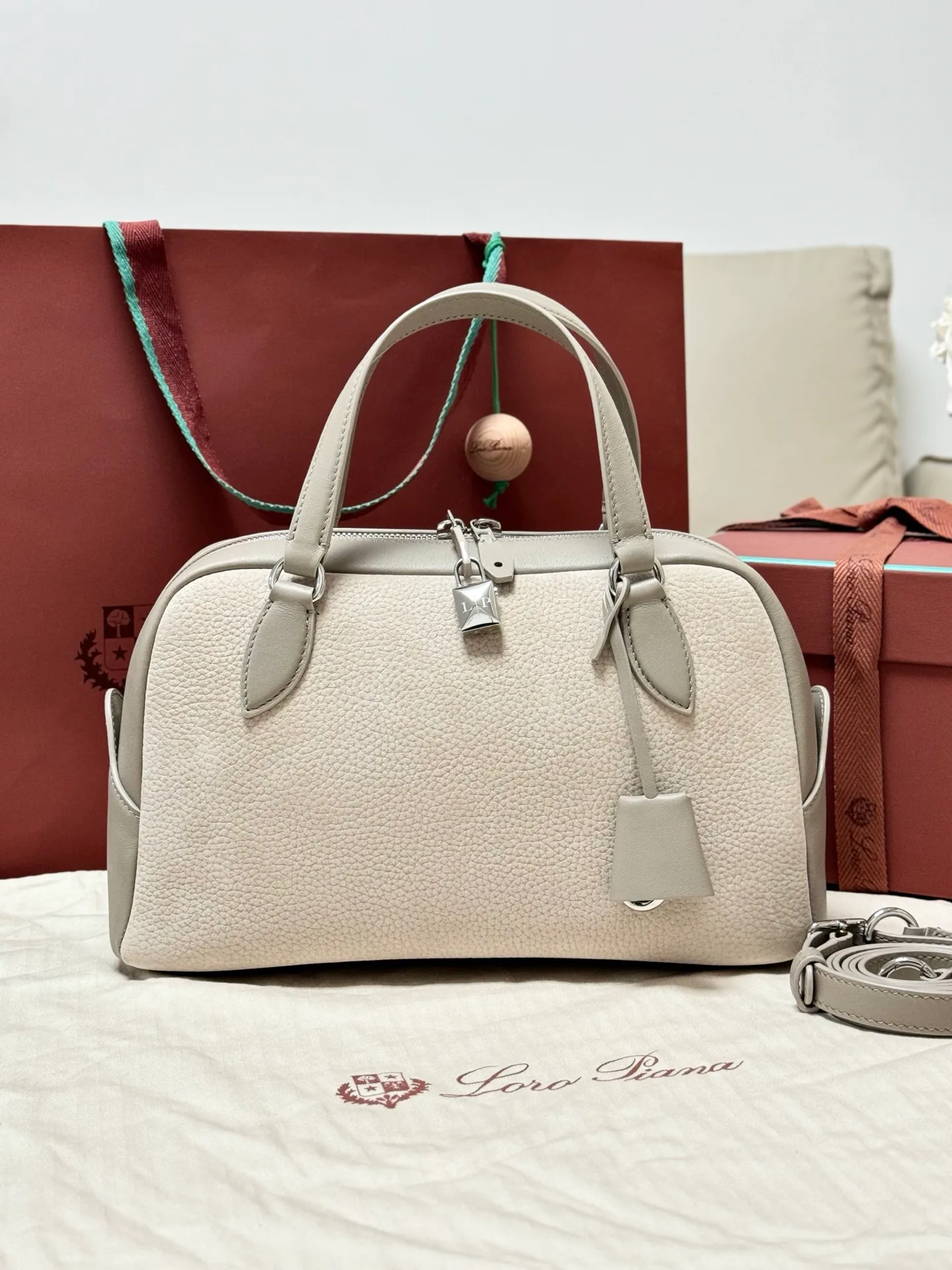 Классические Сумки Женские Loro Piana 11472680