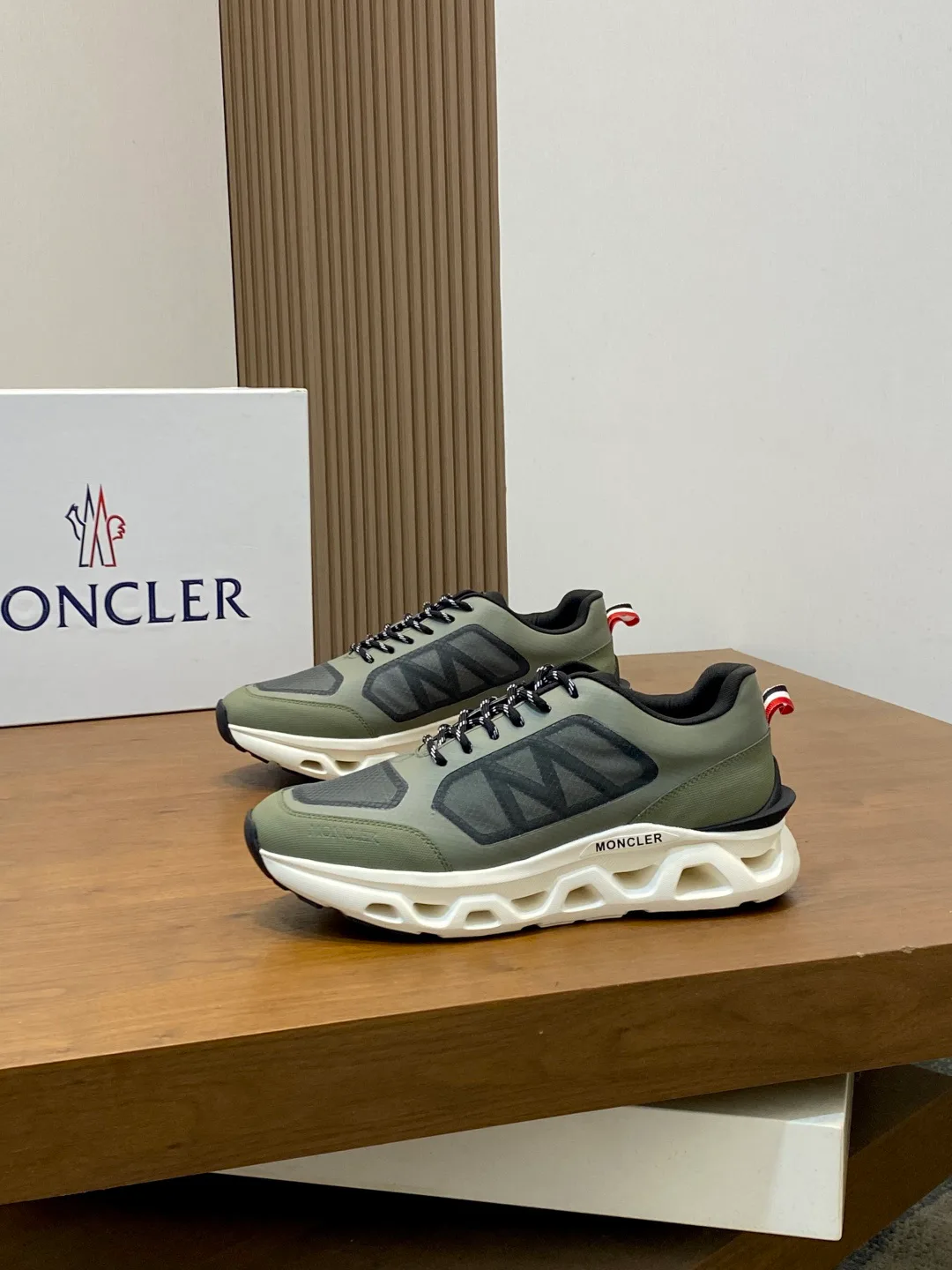 Кроссовки Мужские Moncler 18118861