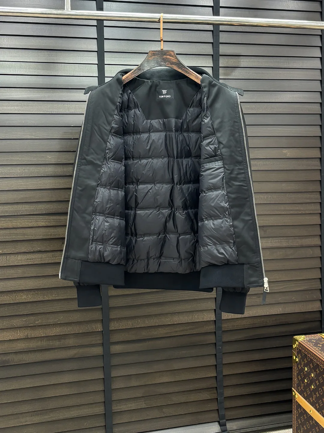 Куртки И Пуховики Мужские Tom Ford 3034731