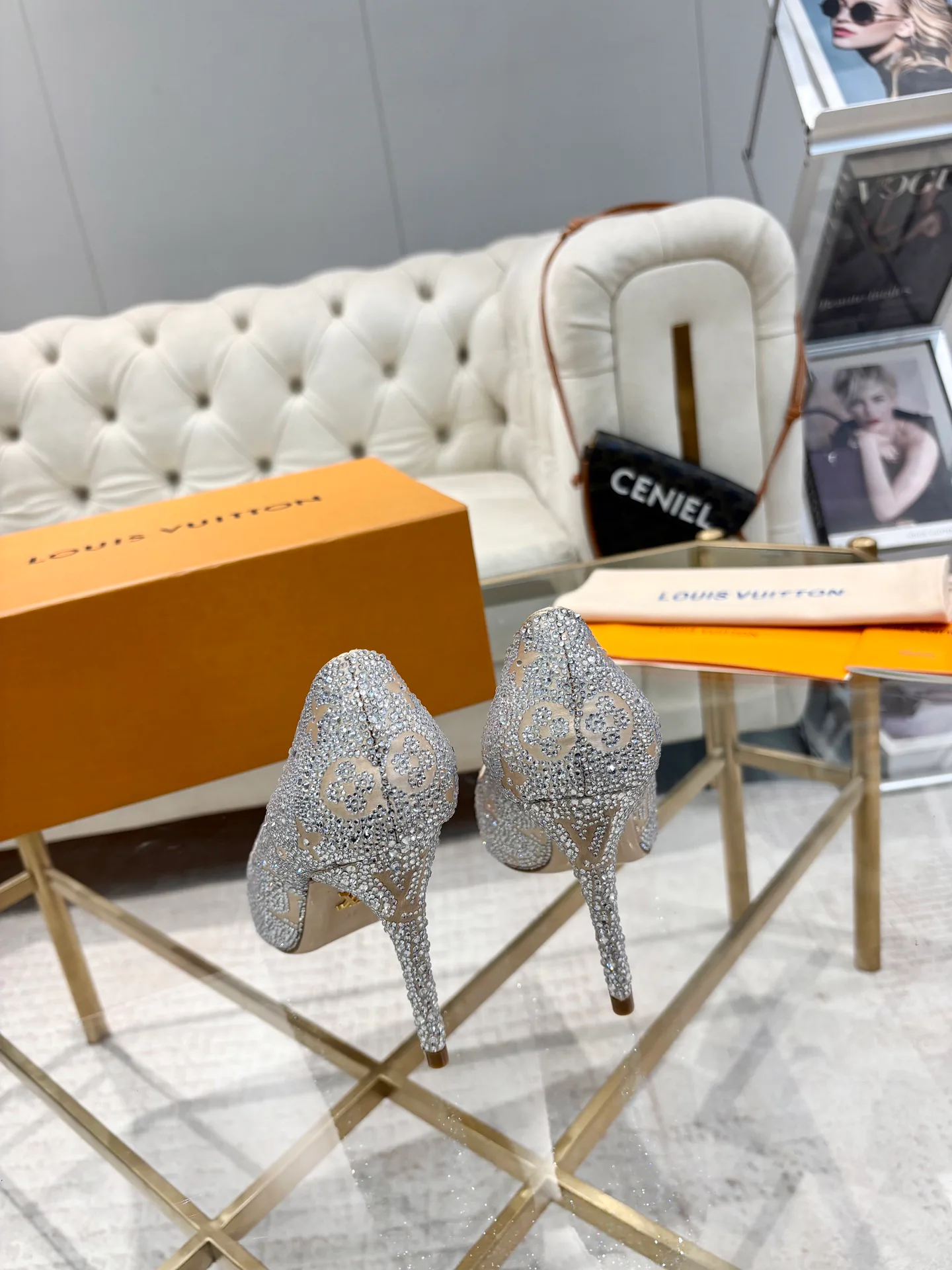Туфли Женские Louis Vuitton 18740828