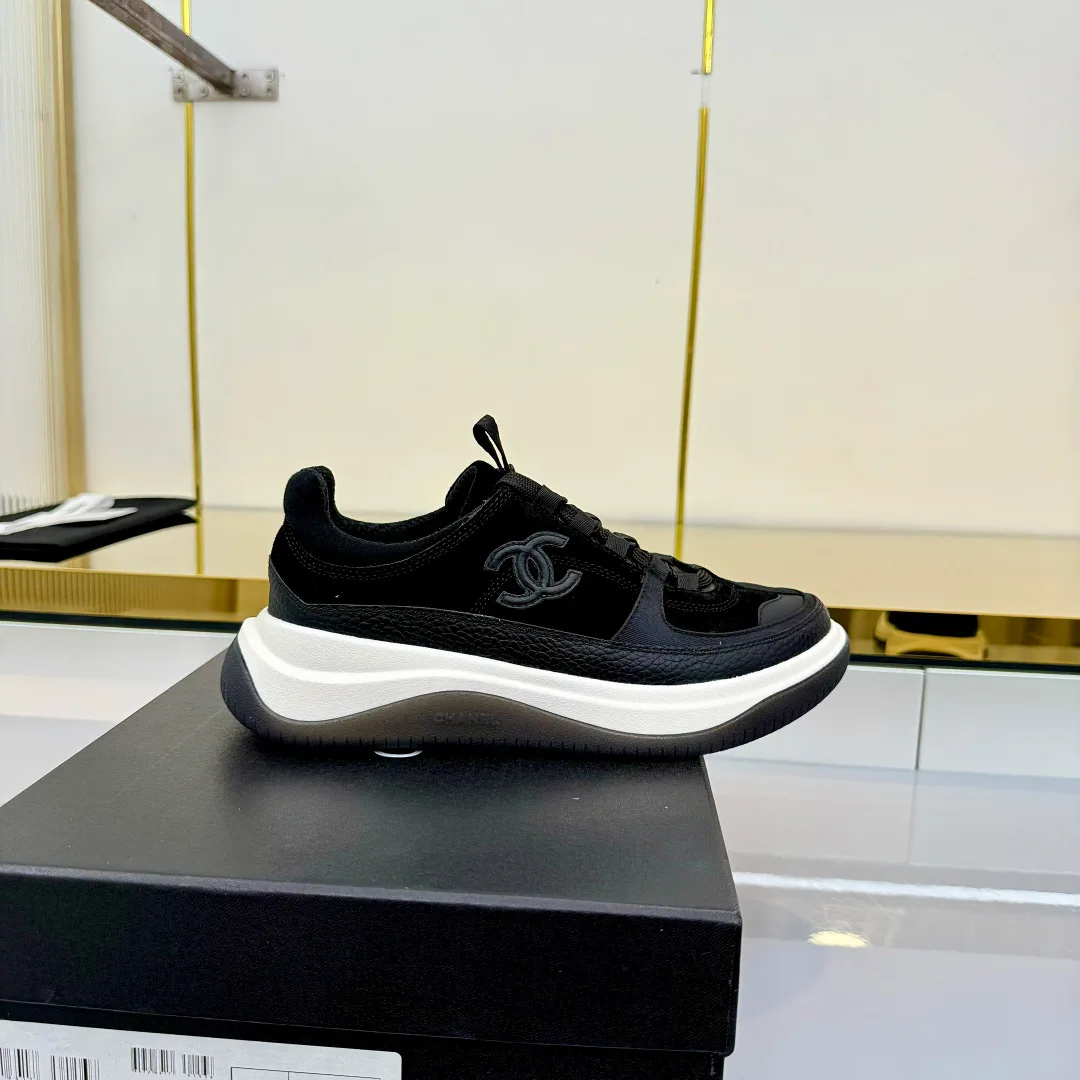 Кроссовки Женские Chanel 1268570