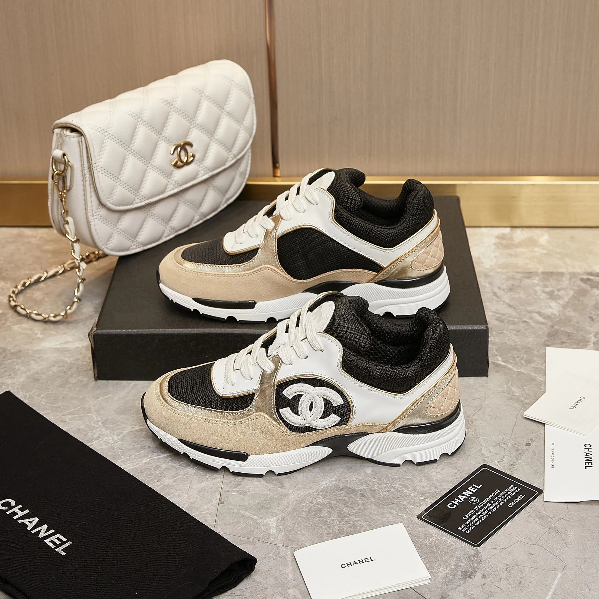 Кроссовки Женские Chanel 11025419