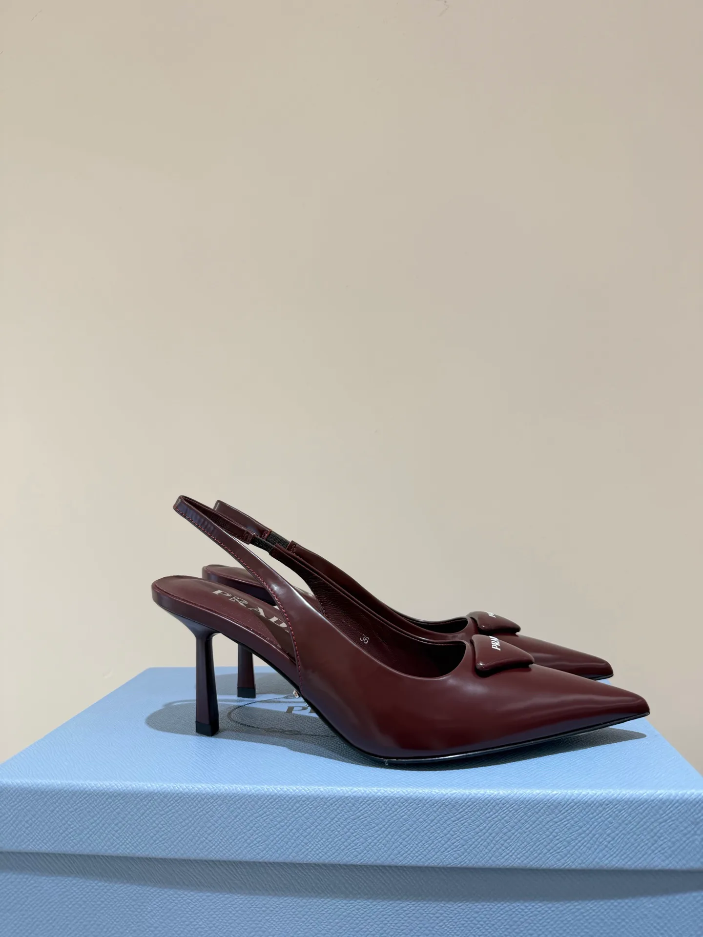 Туфли Женские Prada 10875502