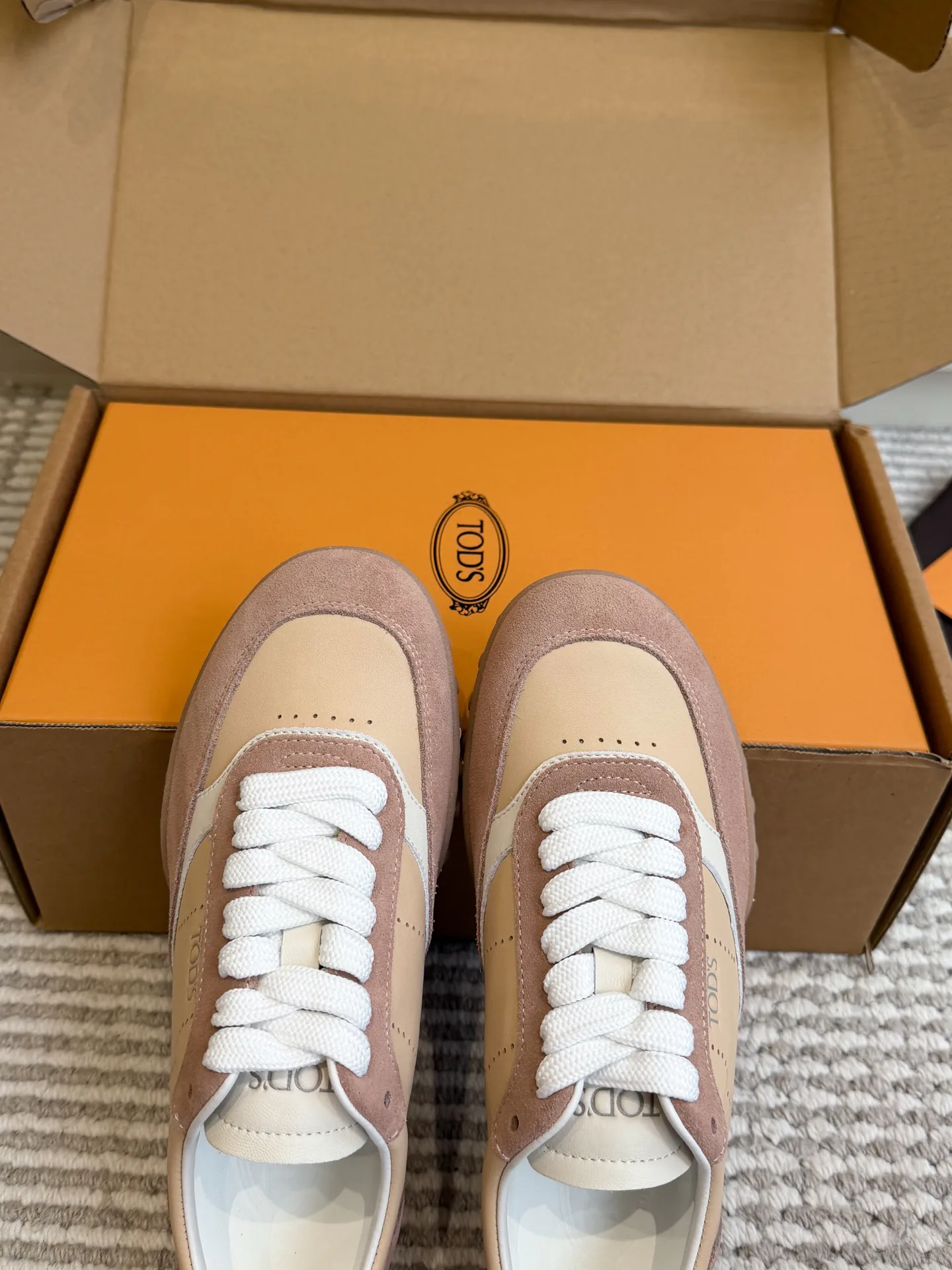 Кроссовки Женские Tod's 18360490