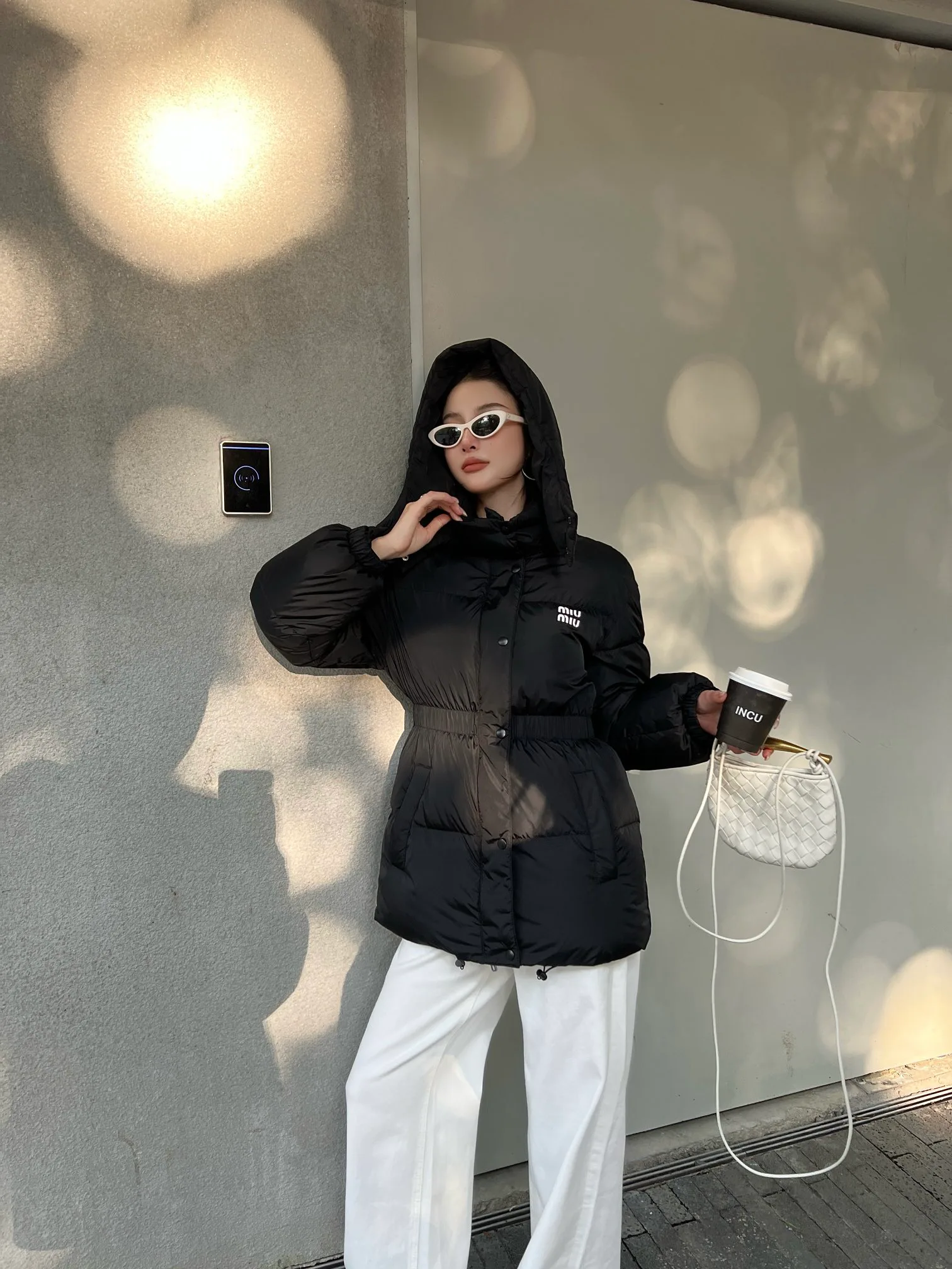 Пуховики Женские Miu Miu 3727