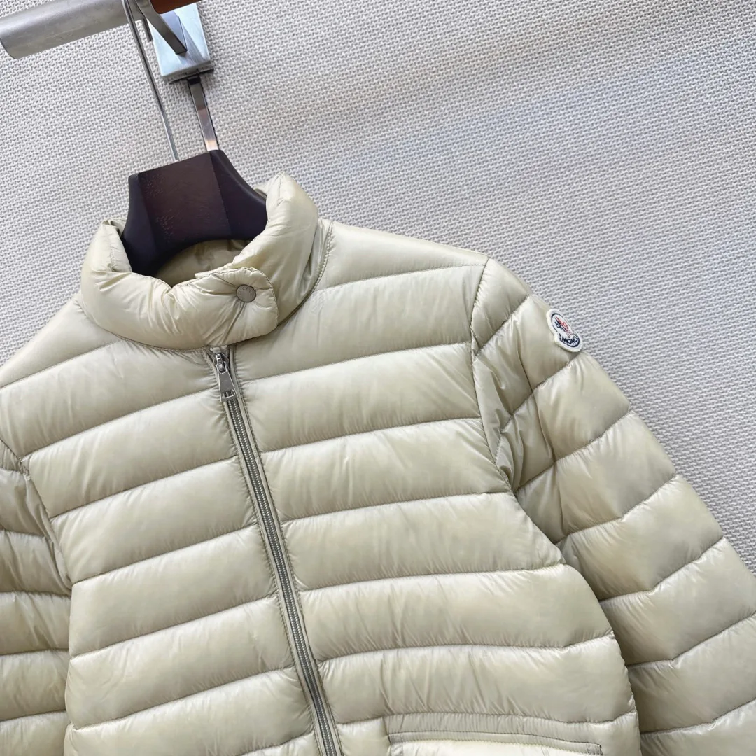 Куртки И Пуховики Женские Moncler 18094490