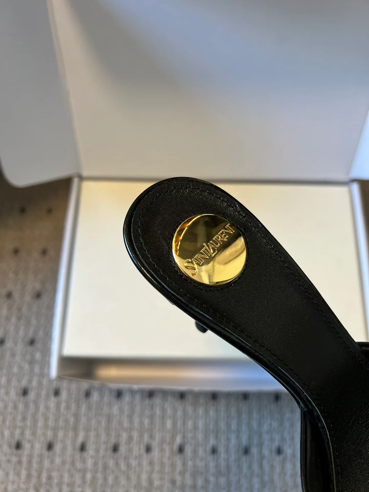 Босоножки Женские Saint Laurent 10835464