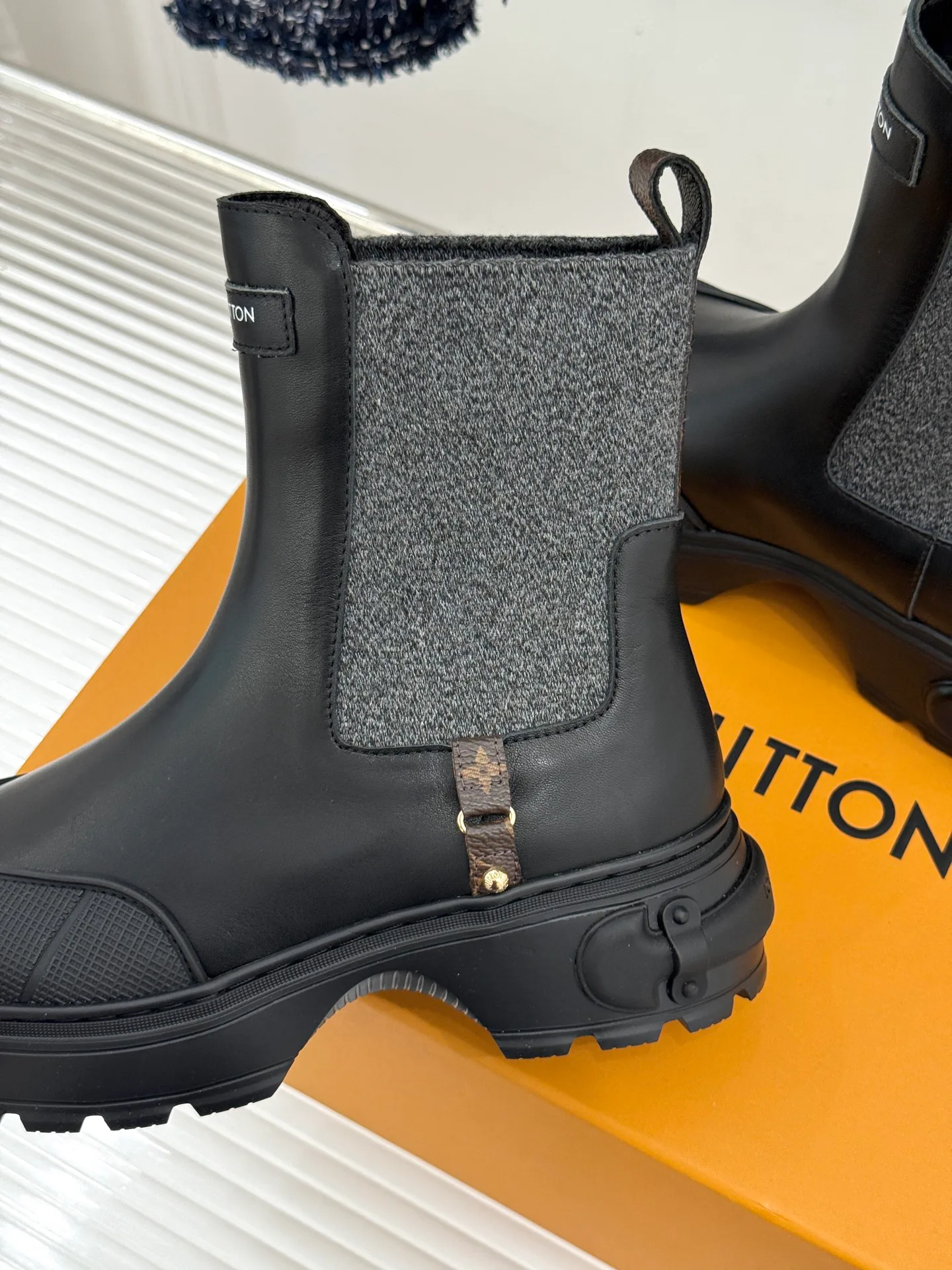 Ботинки Женские Louis Vuitton 19686143