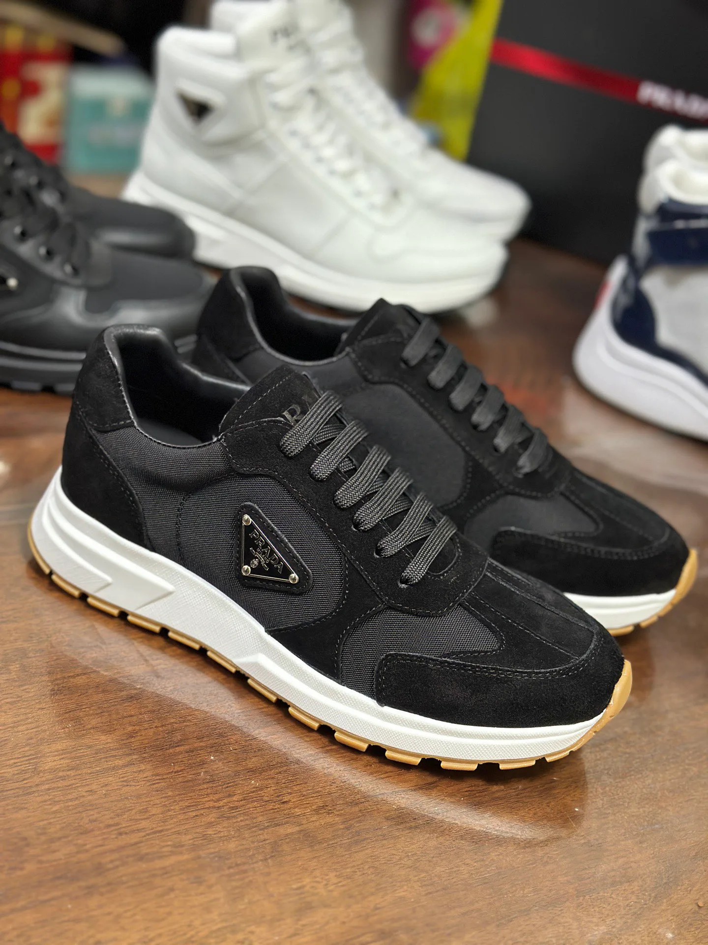 Кроссовки Мужские Prada 18708500