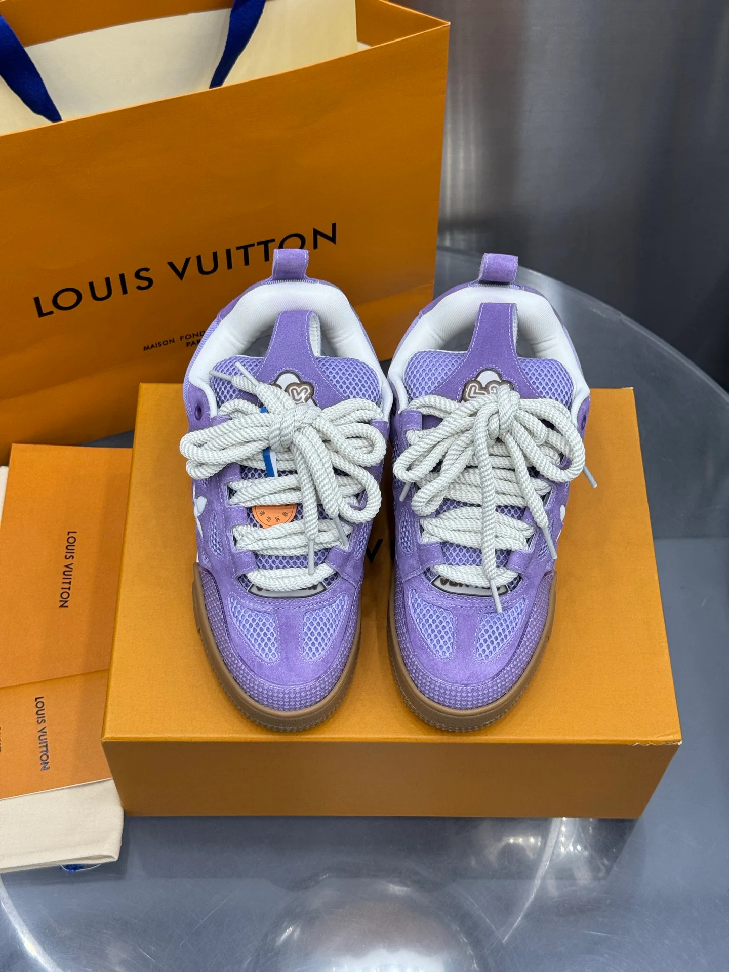 Кроссовки Мужские Louis Vuitton 19073414