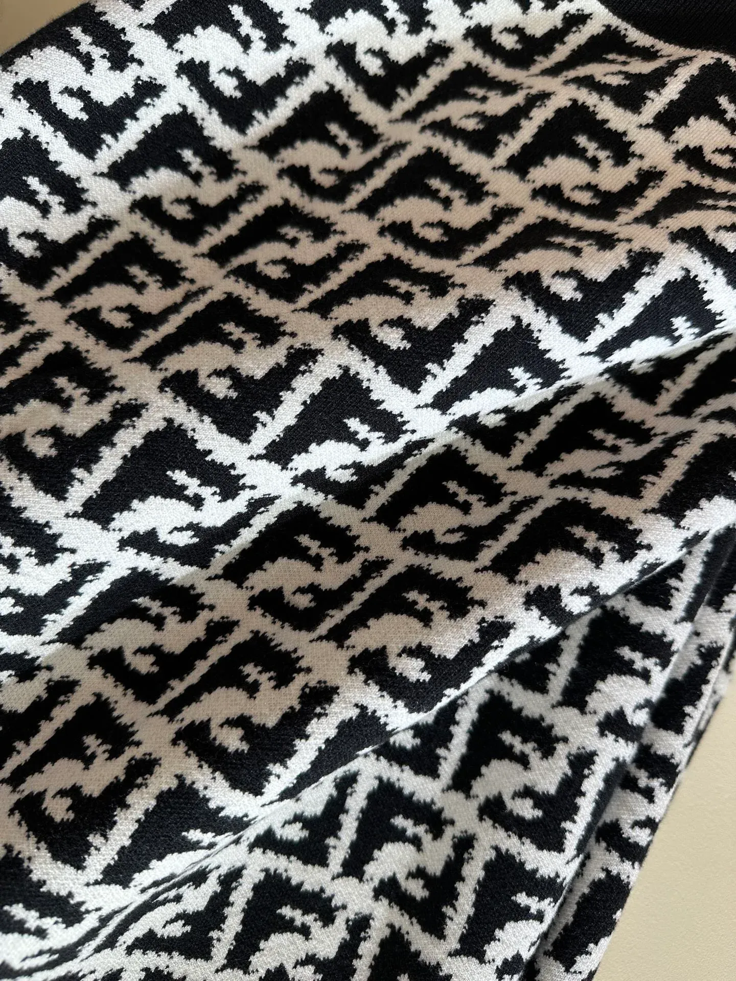 Джемперы И Свитеры Мужские Fendi 928012