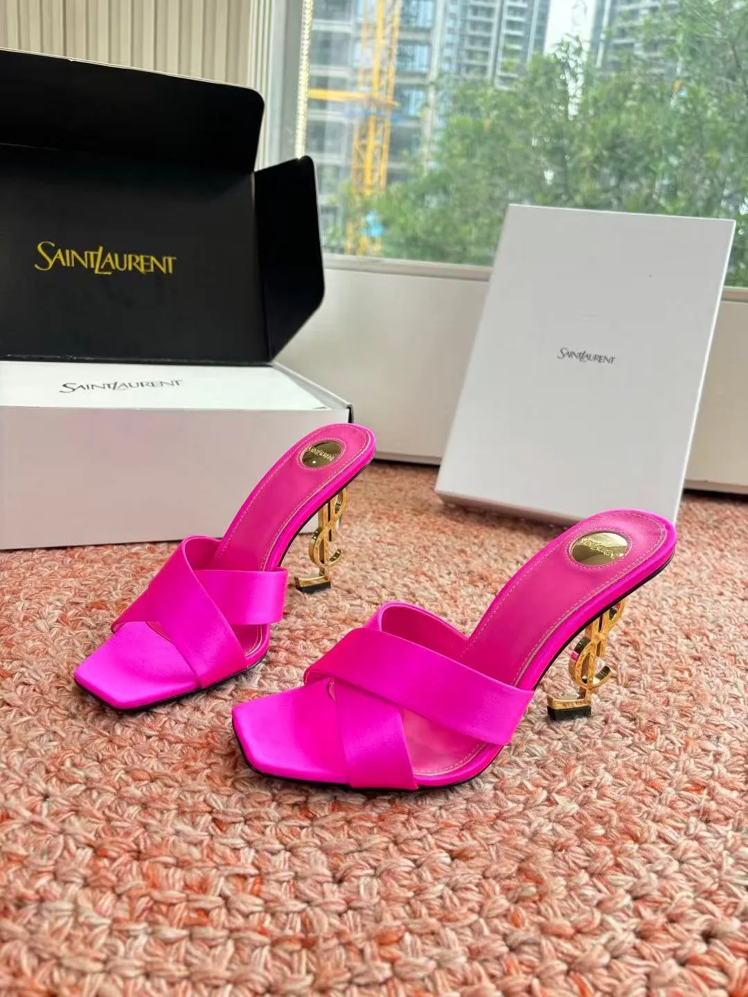 Босоножки Женские Saint Laurent 11660251