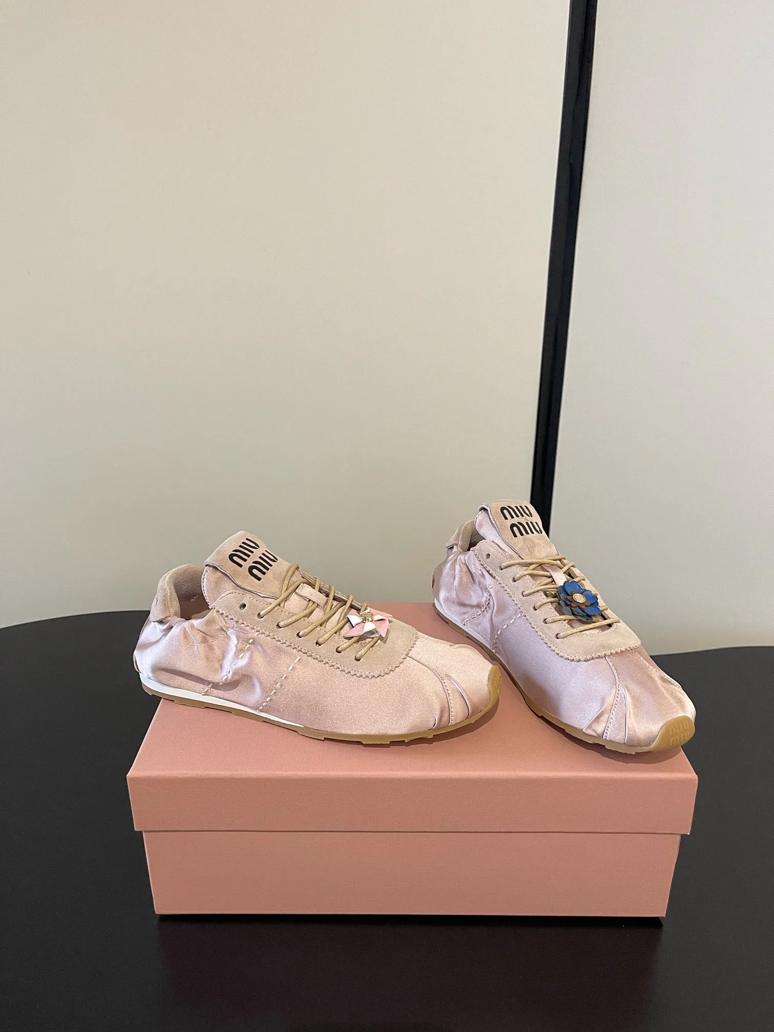 Кроссовки Женские Miu Miu 1706489