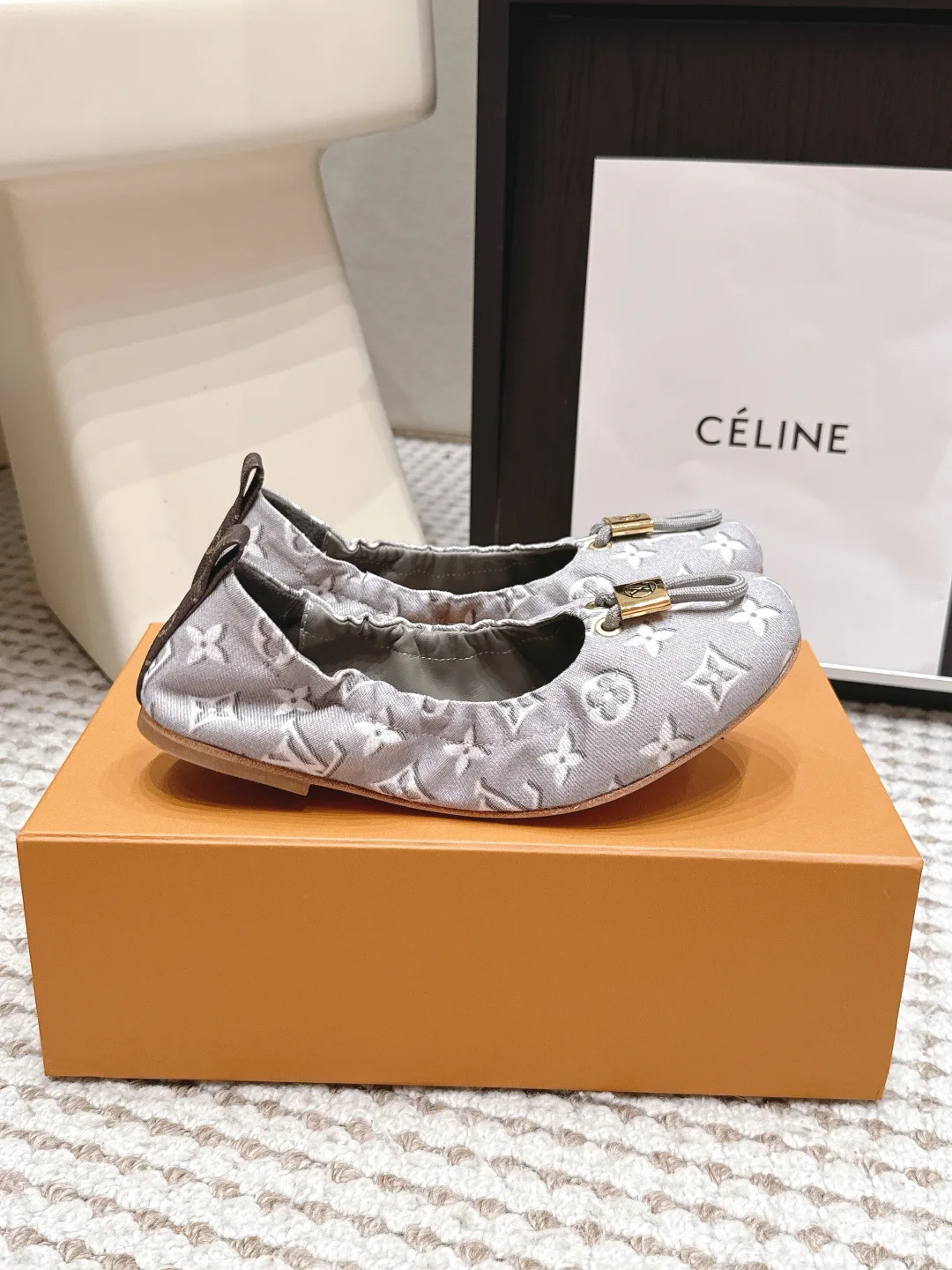 Балетки Женские Louis Vuitton 17421356