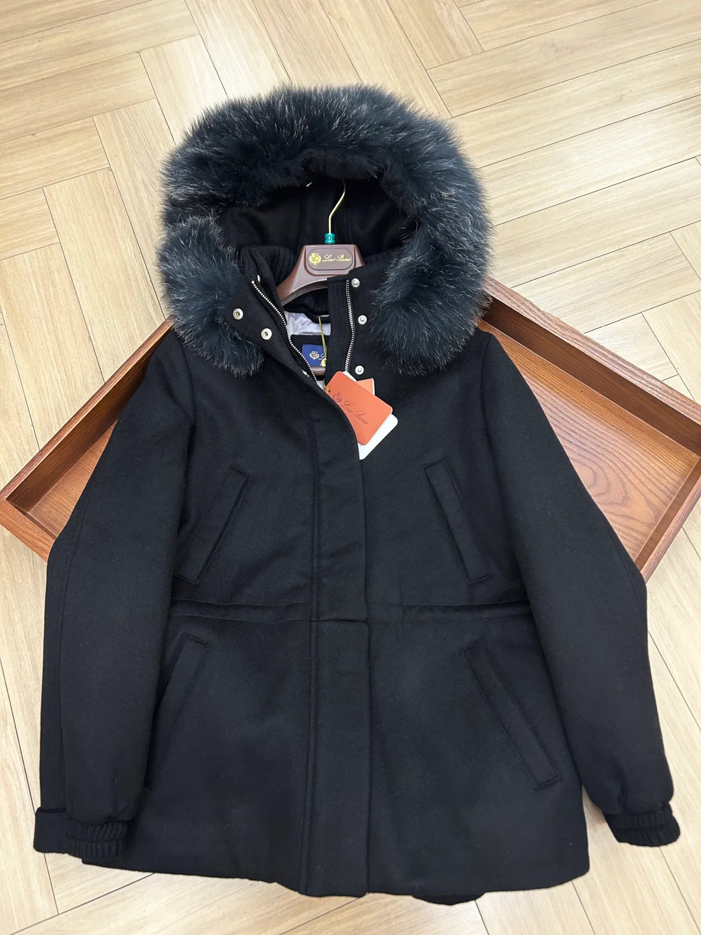 Куртки И Пуховики Женские Loro Piana 19968227