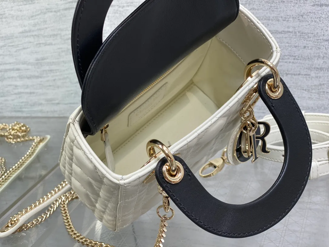 Классические Сумки Женские Christian Dior 13414261