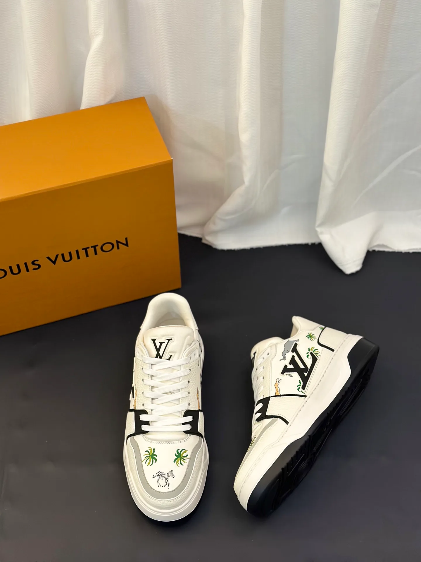 Кроссовки Мужские Louis Vuitton 1801566