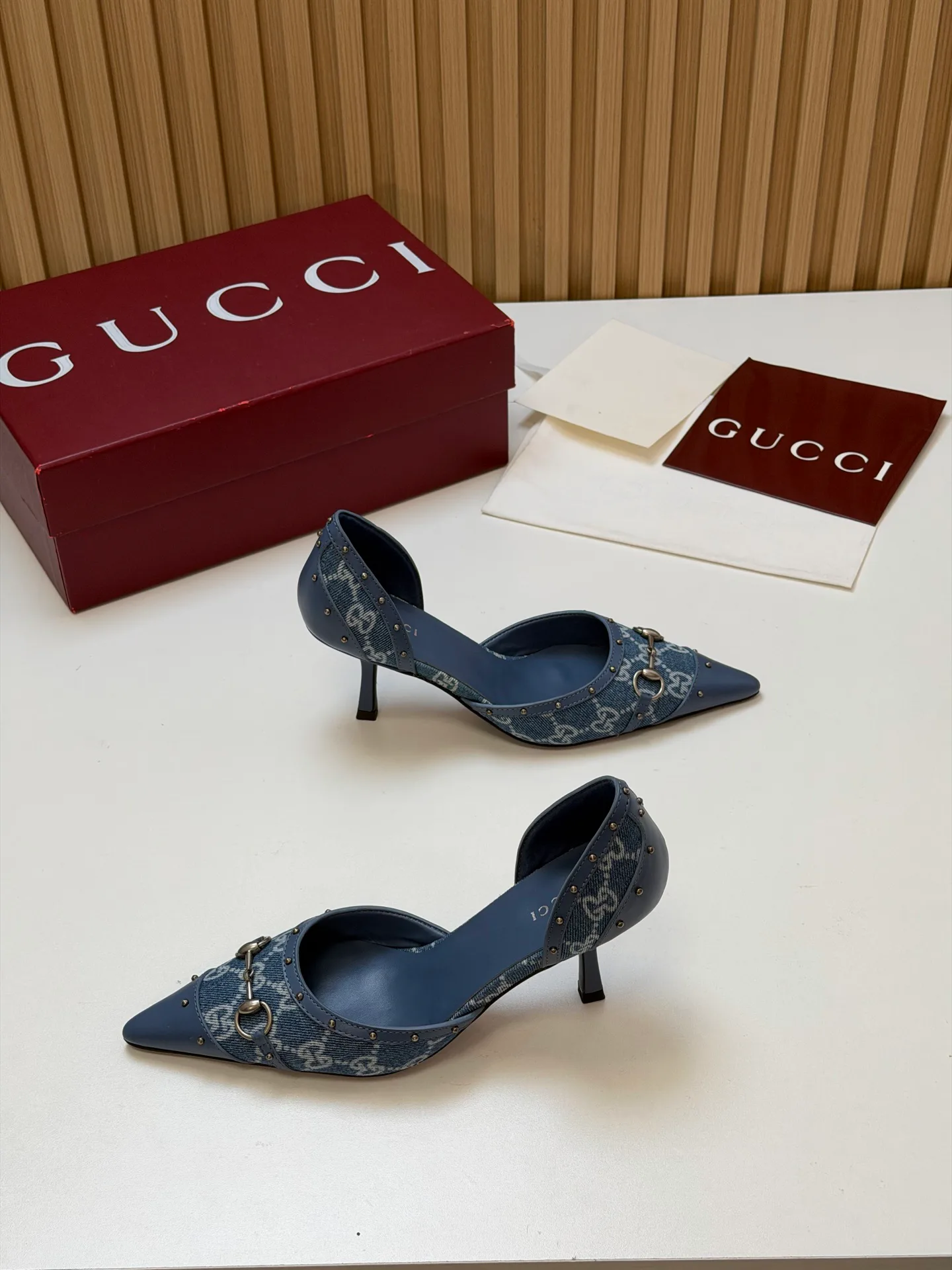 Туфли Женские Gucci 17631685