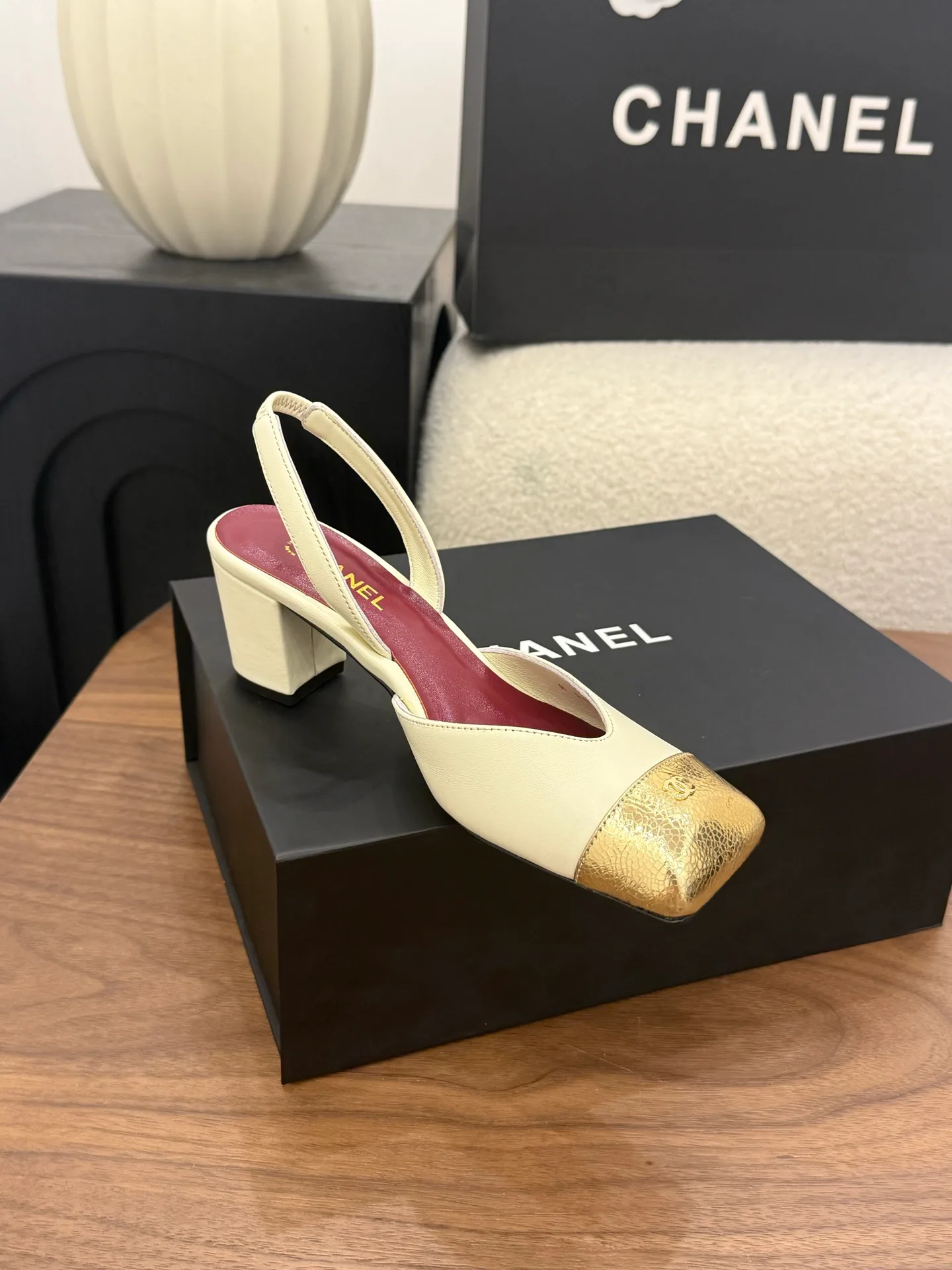 Туфли Женские Chanel 13444908
