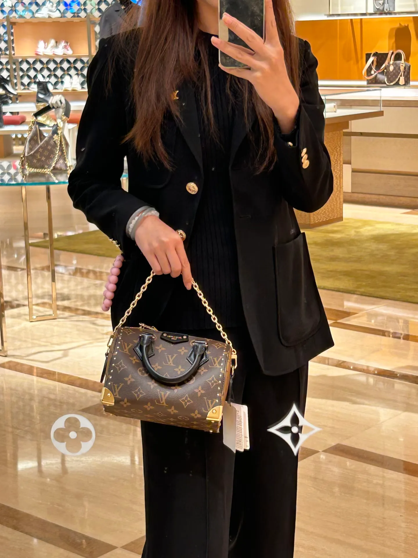 Классические Сумки Женские Louis Vuitton 18148120