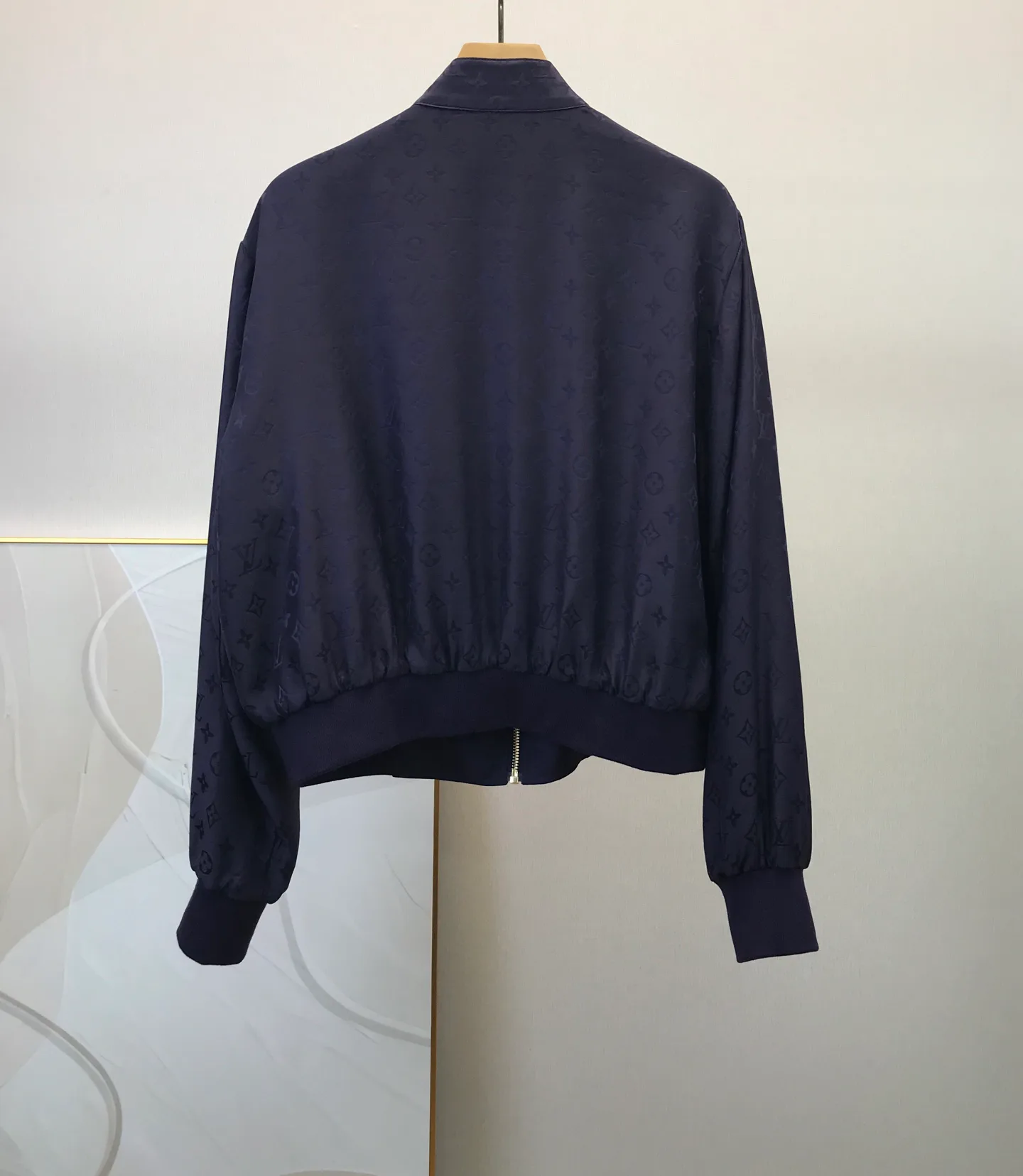 Куртки И Пуховики Женские Louis Vuitton 1453092