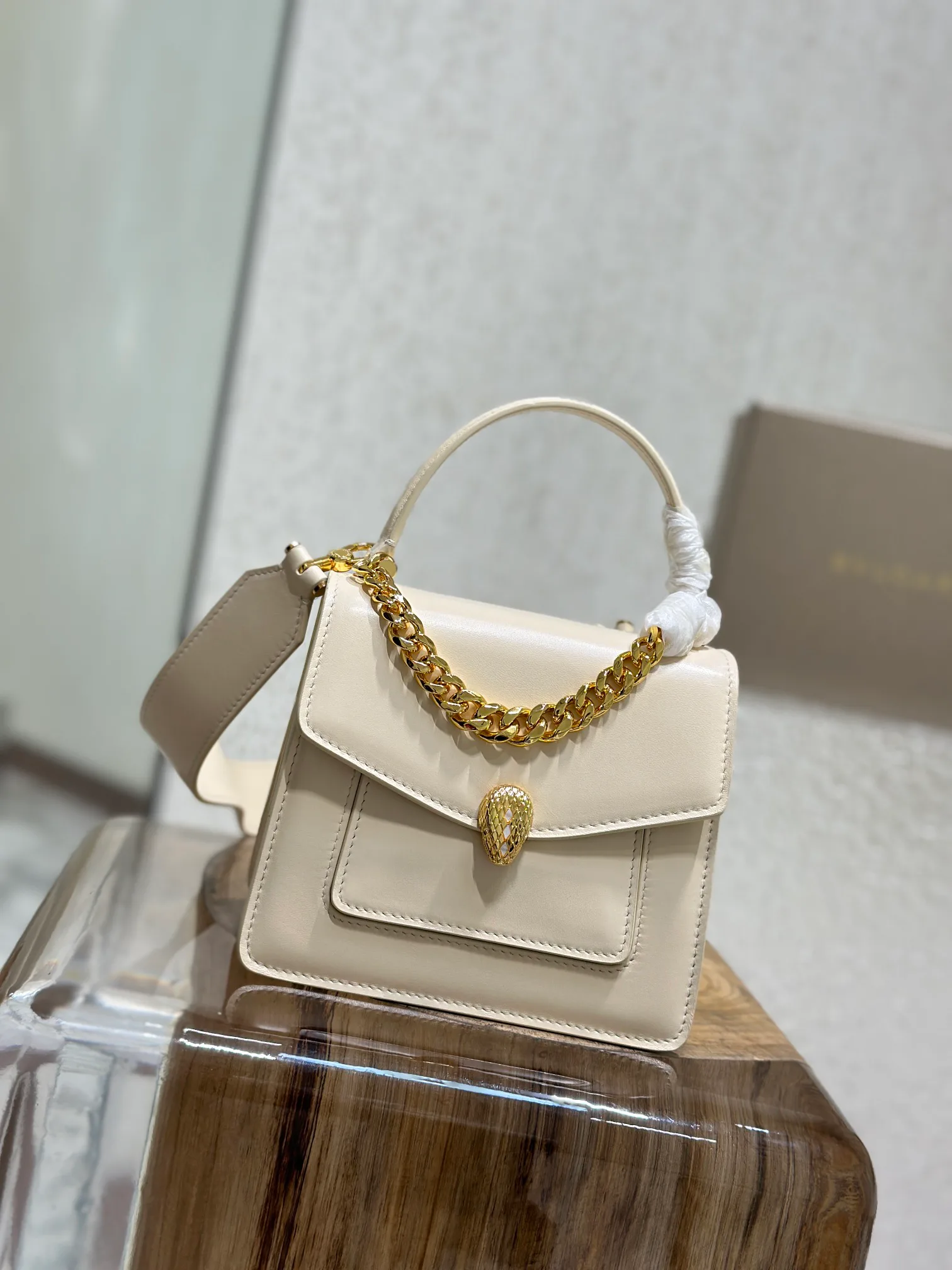 Сумки На Ремне Женские Bvlgari 5080479