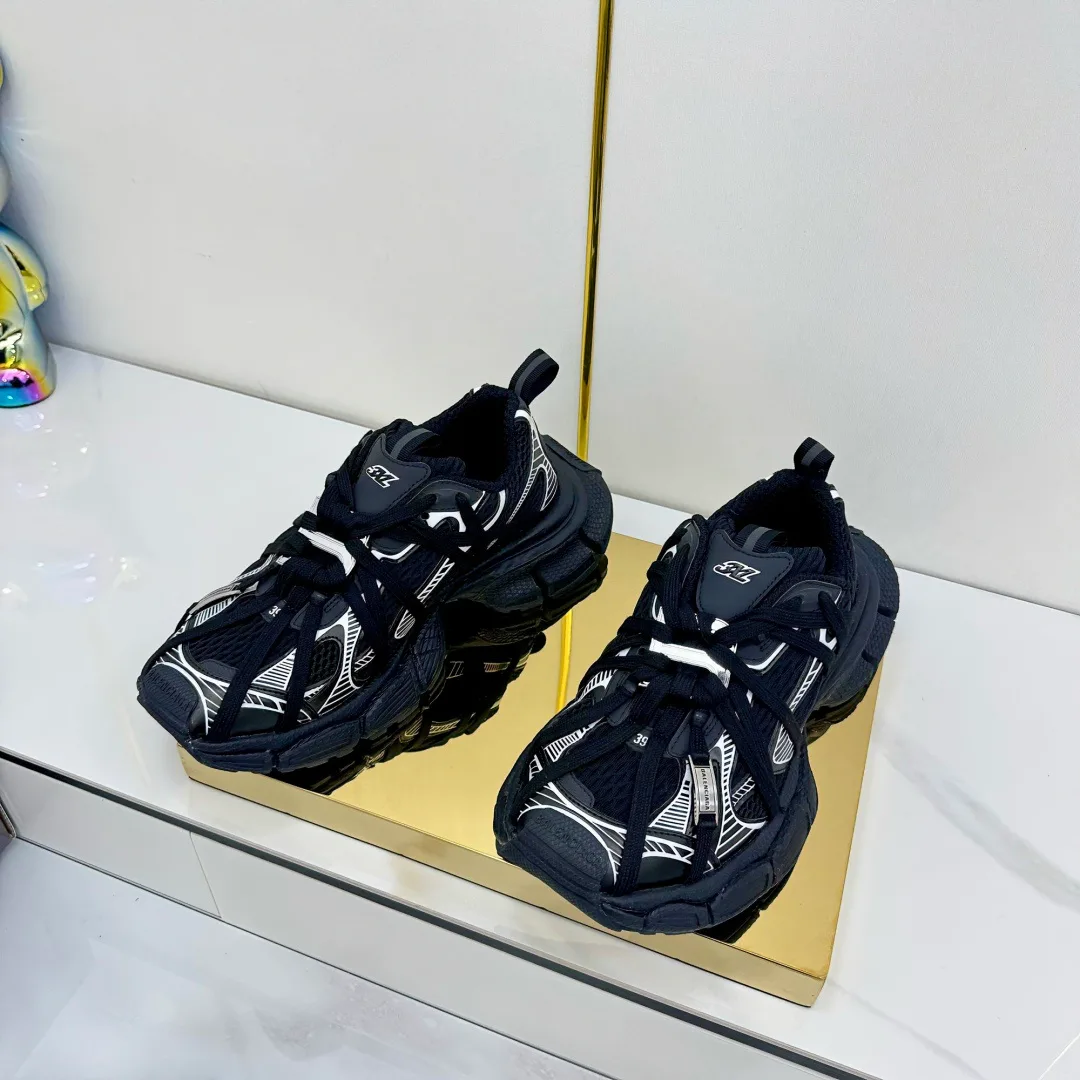 Кроссовки Женские Balenciaga 11165628