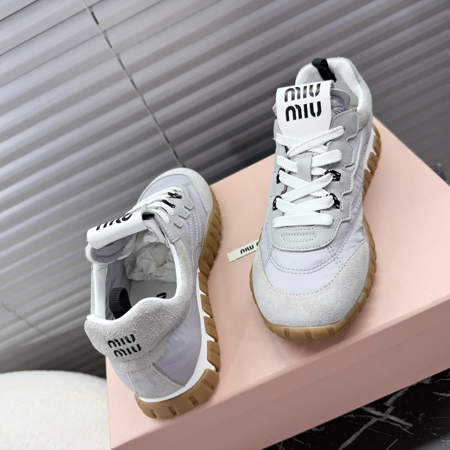 Кроссовки Женские Miu Miu 3742542