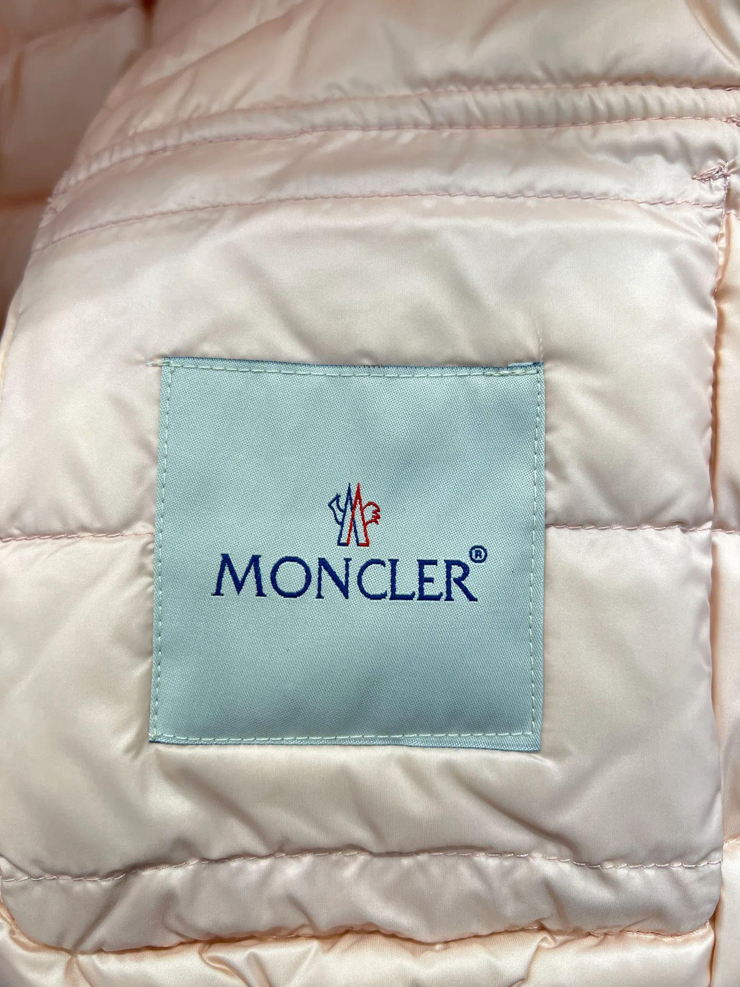 Куртки И Пуховики Женские Moncler 18212689